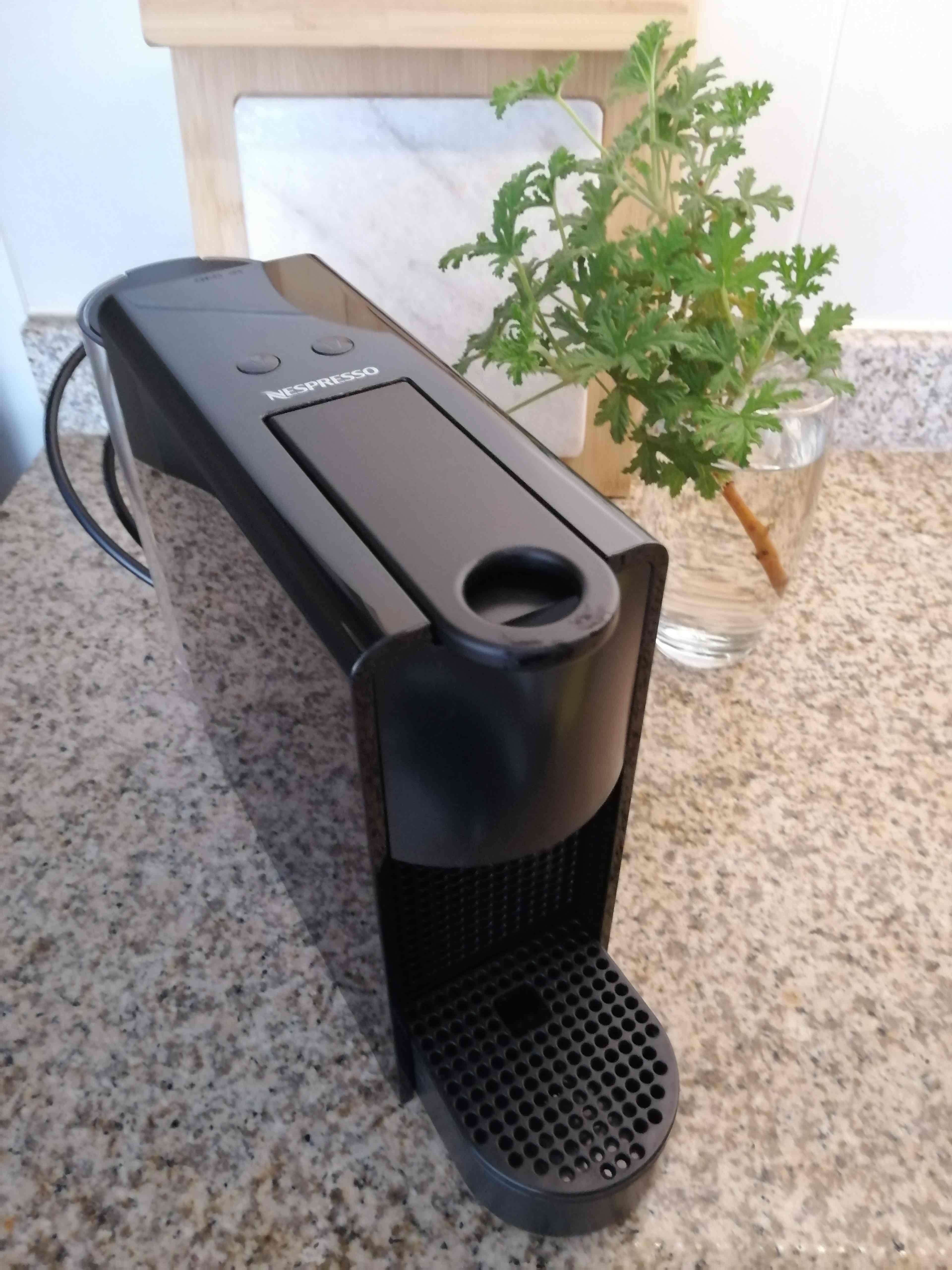 Cafetera Essenza Mini Negra - miniatura 6