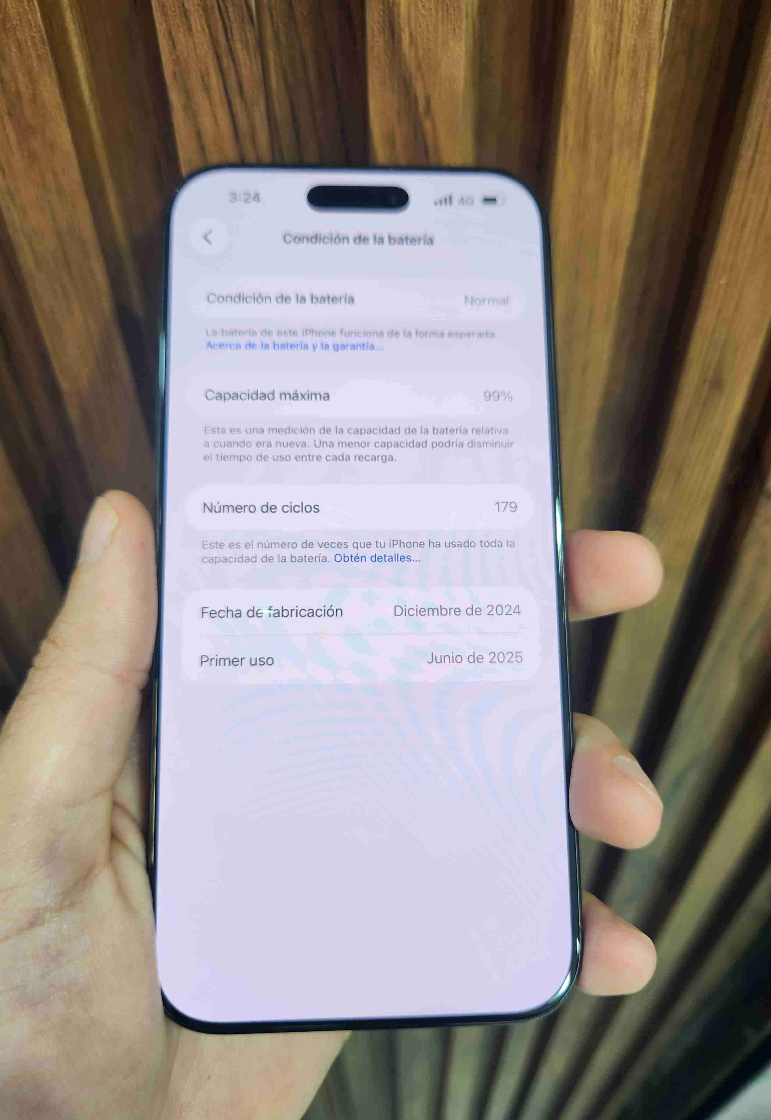 iPhone 16 Pro Max 99% Batería - miniatura 6