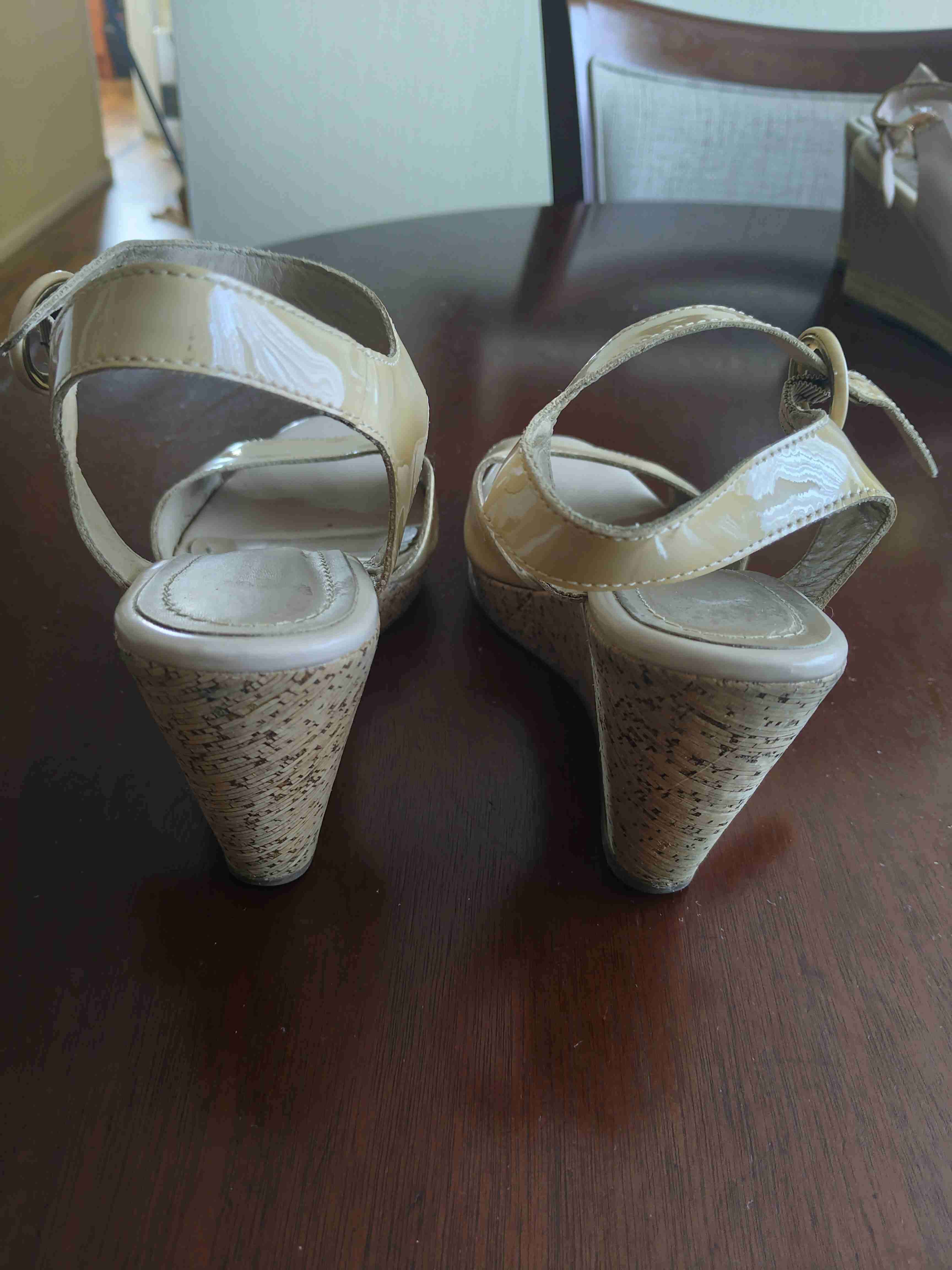 Sandalias taco beige - 2