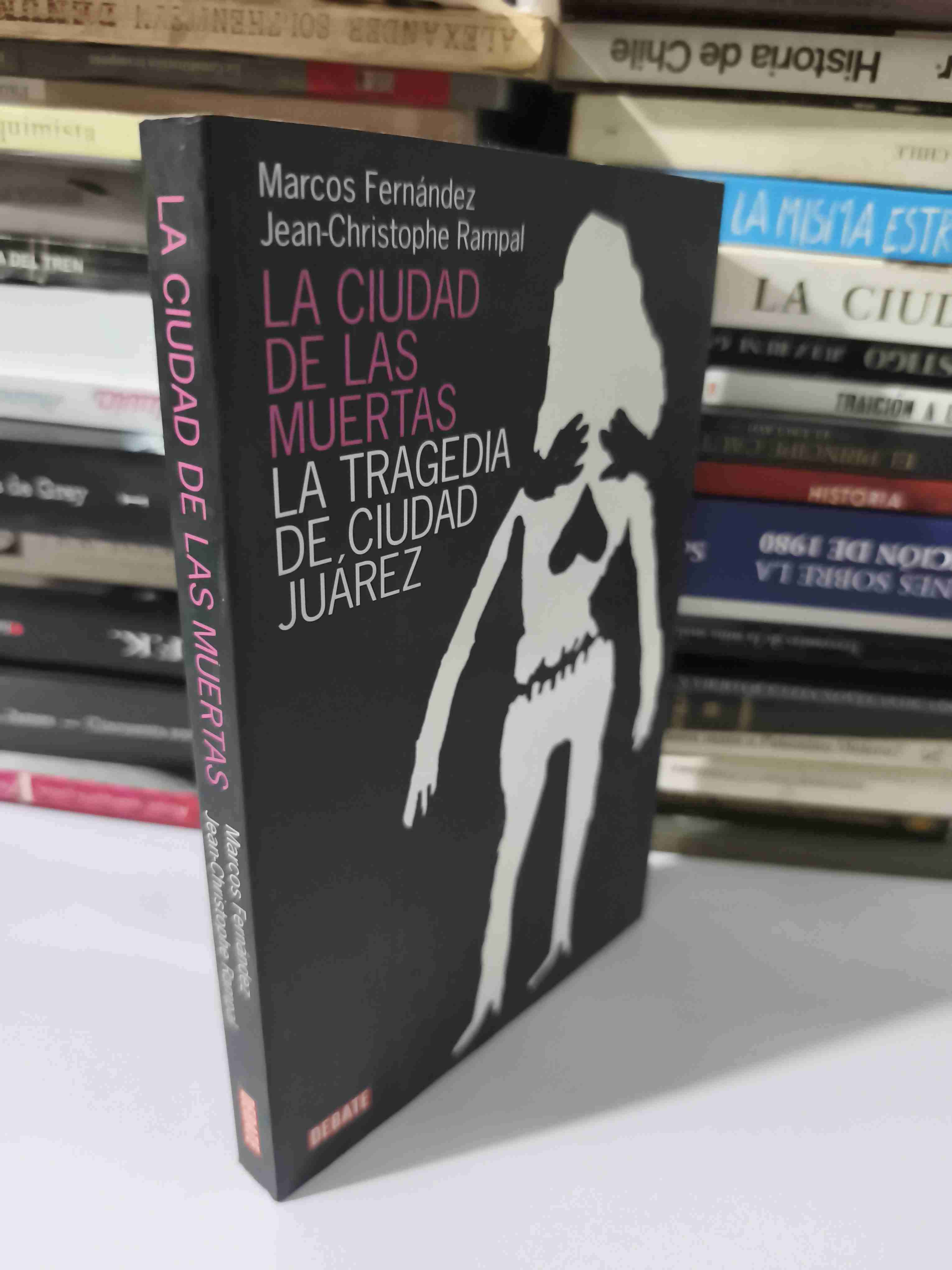 Libro 'La Ciudad de las Muertas' - miniatura 2