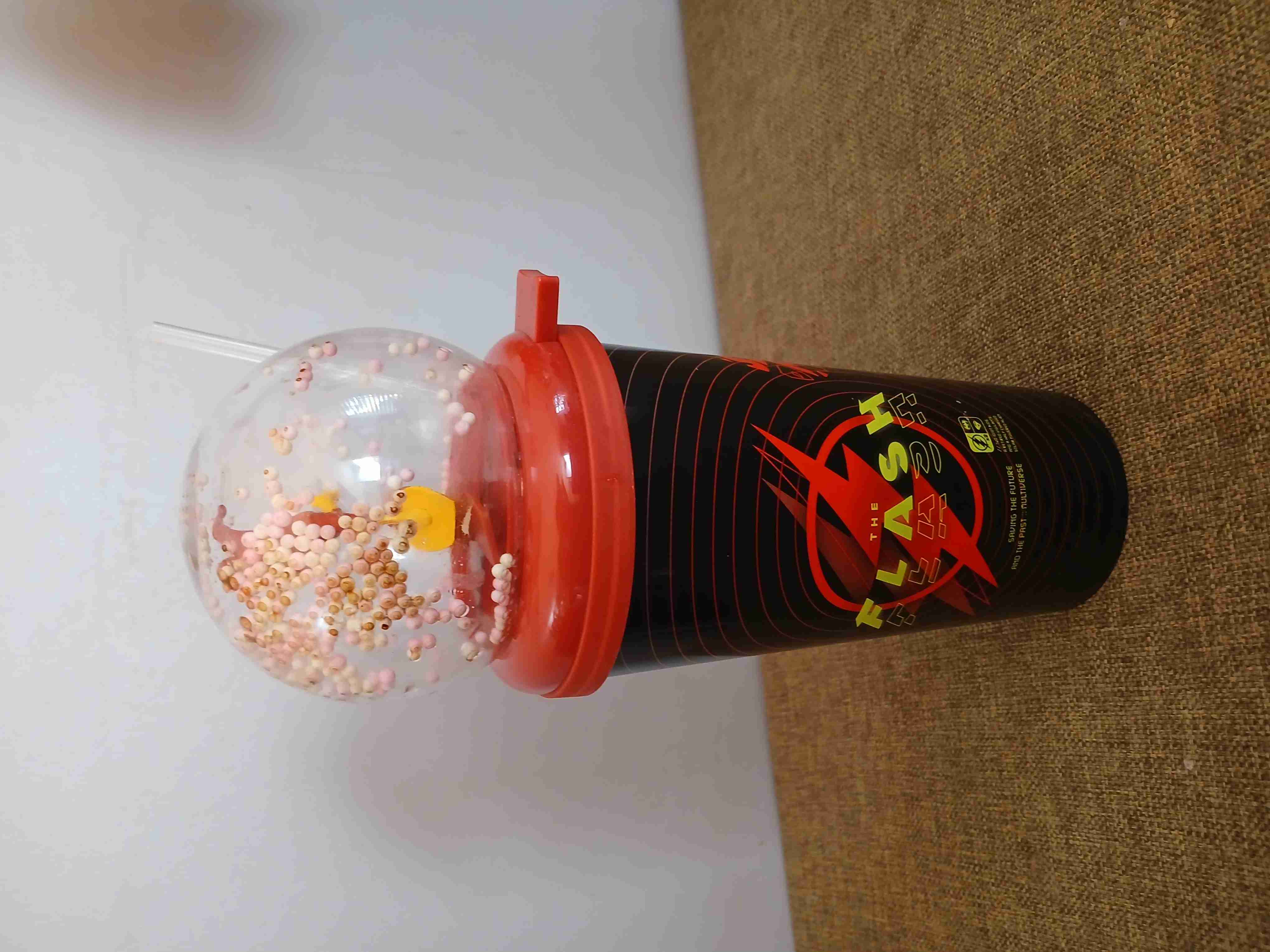 Vaso con diseño de superhéroe - miniatura 2