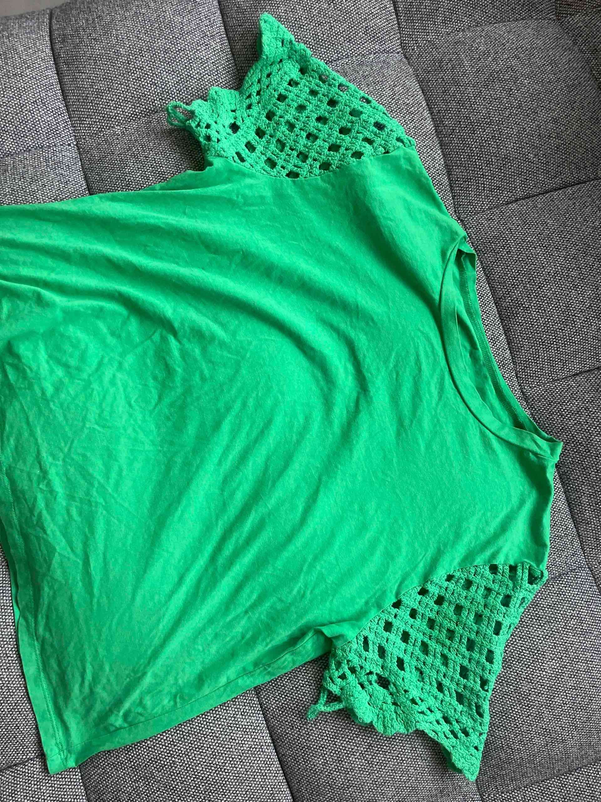 Polera verde con mangas caladas - miniatura 2