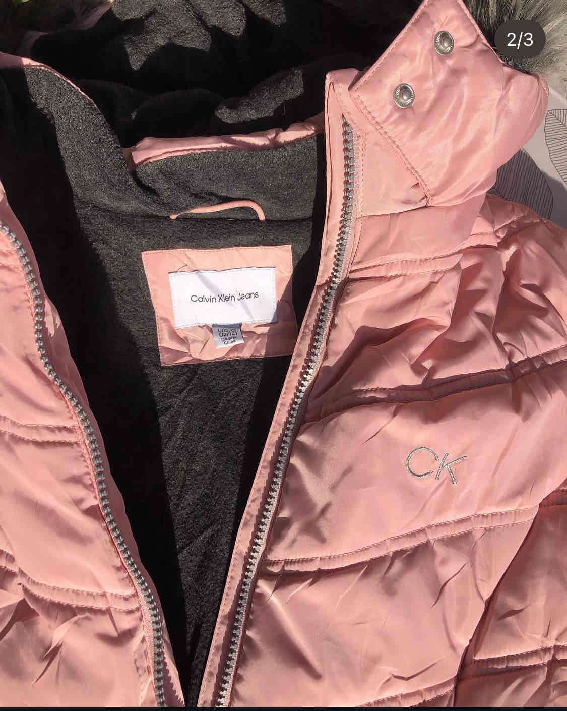 Abrigo Calvin Klein  rosa con capucha y polar - miniatura 2