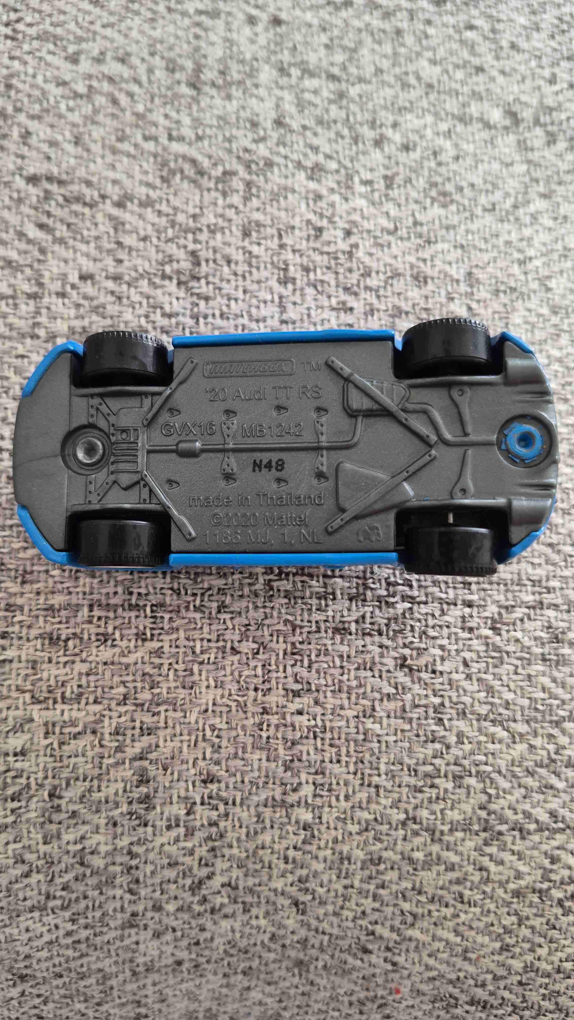 Auto a escala azul - miniatura 2