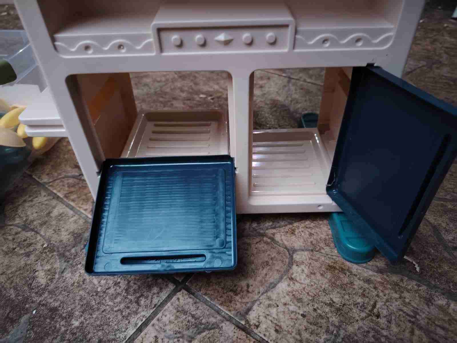 Cocina de juguete interactiva - miniatura 4