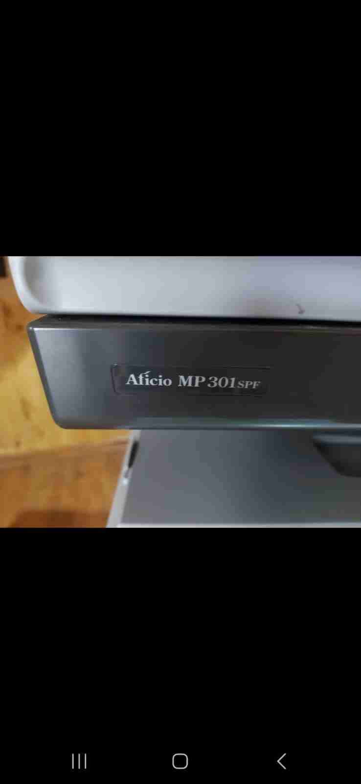 Impresora multifuncional Ricoh usada - miniatura 4