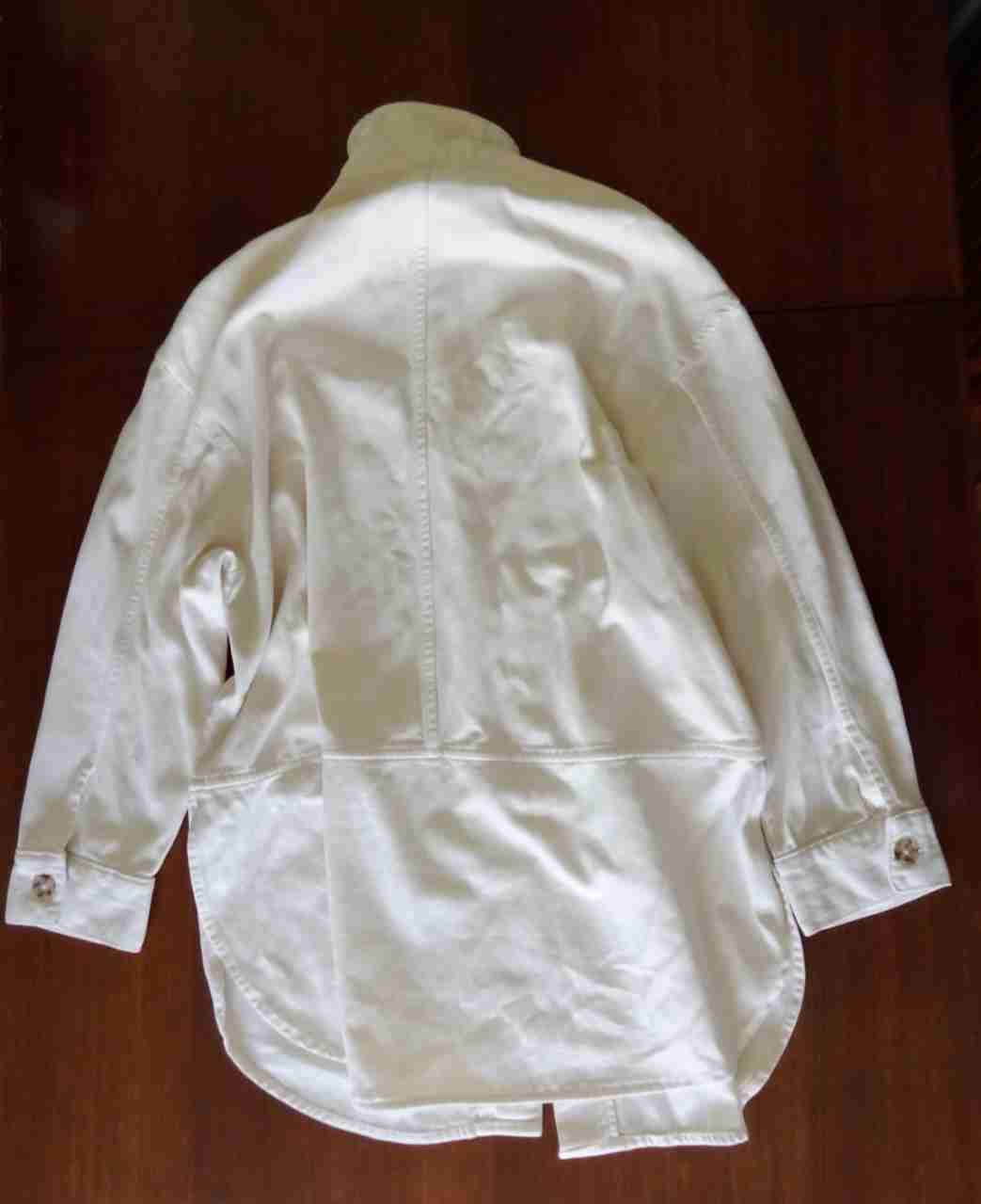 Bluzon blanco  invierno con botones - miniatura 2