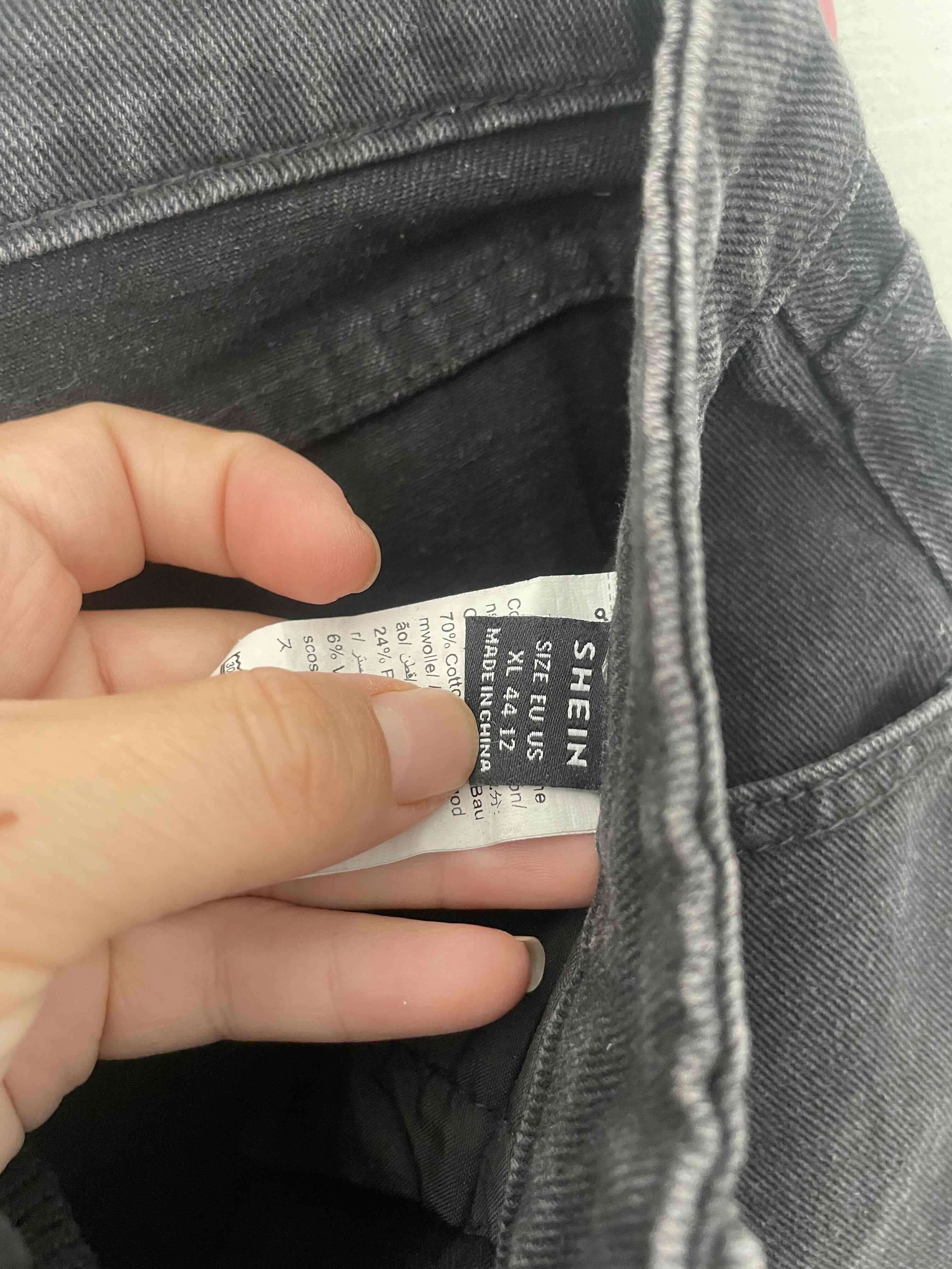 Pantalones cargo negros mujer - miniatura 2