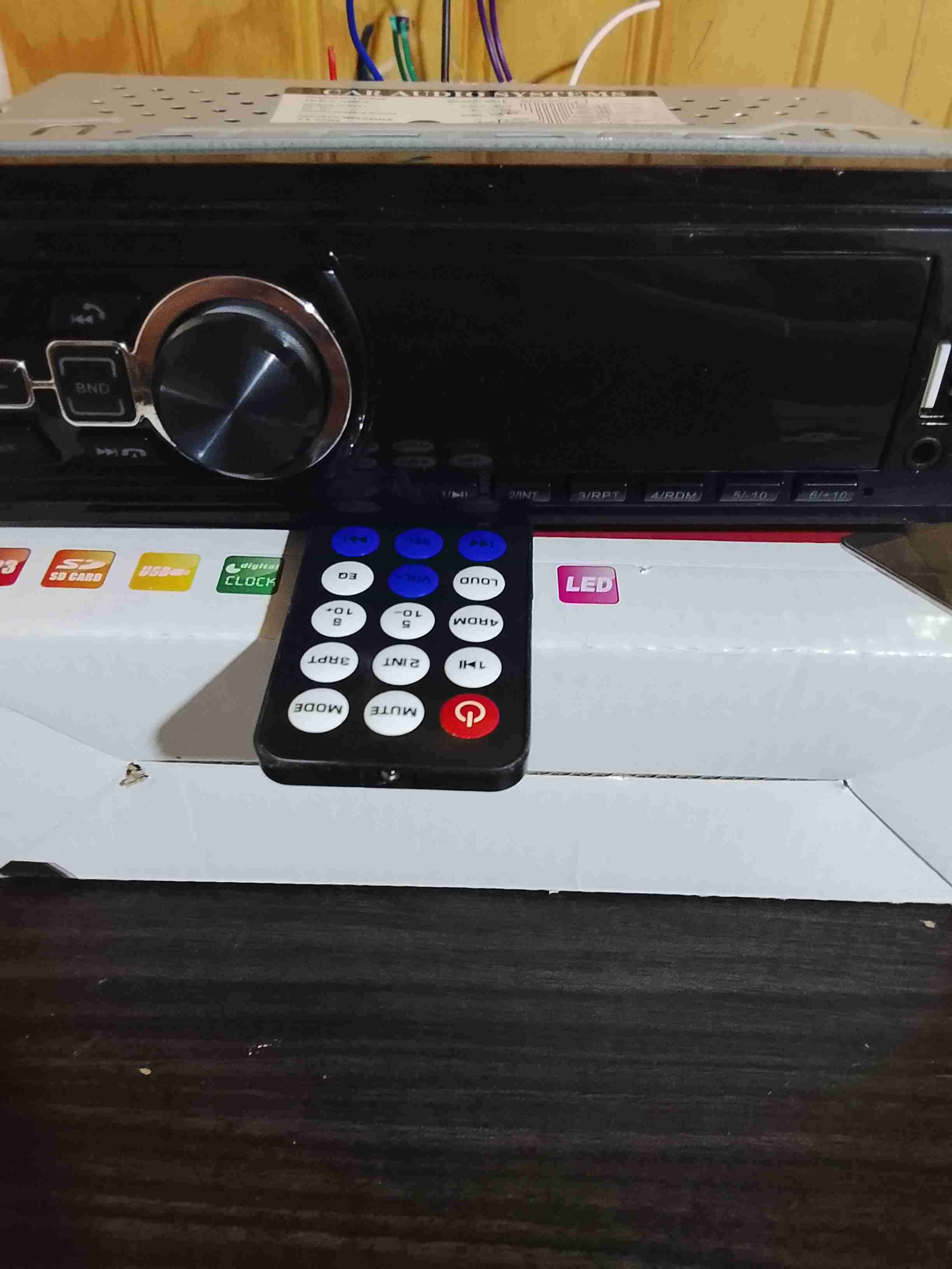 Radio para auto con control