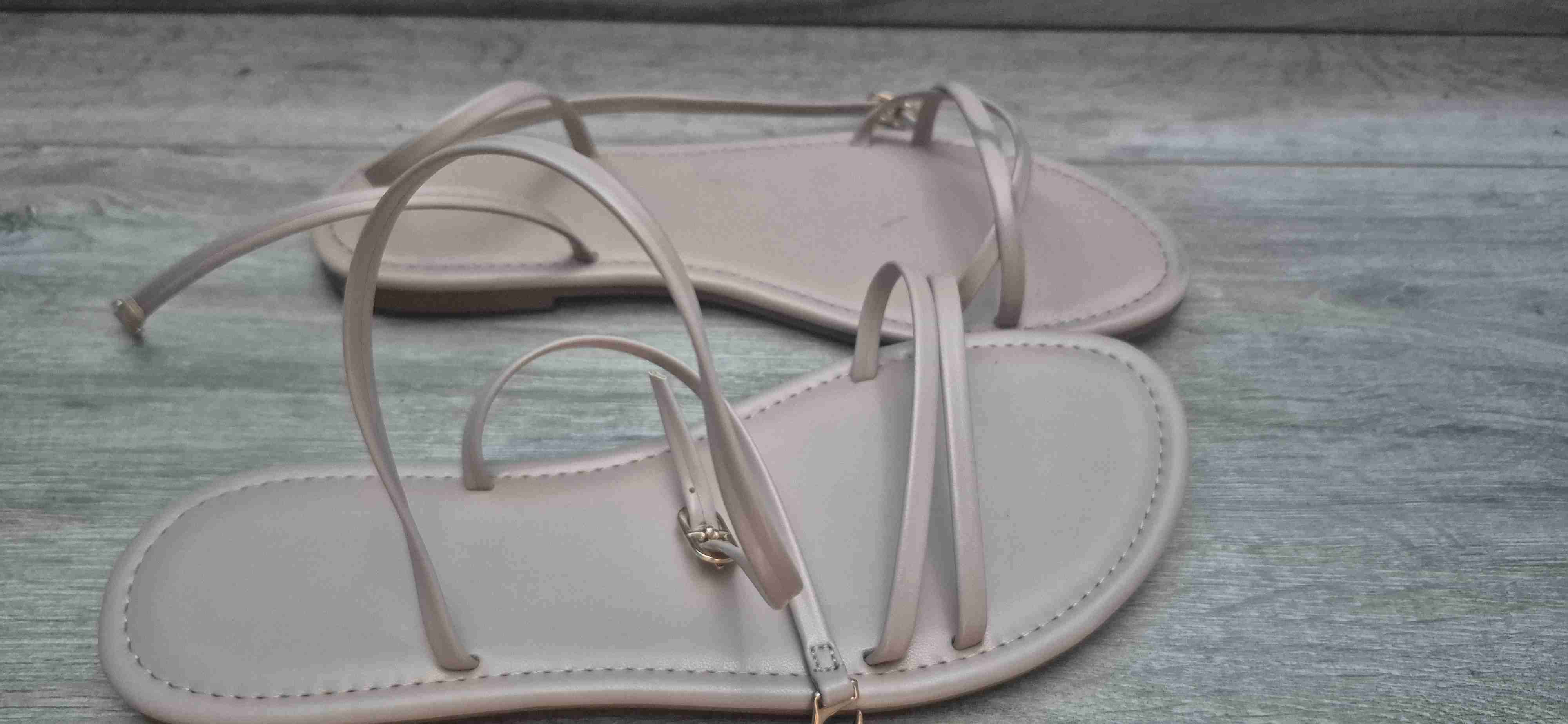 Sandalias planas marrones - miniatura 2