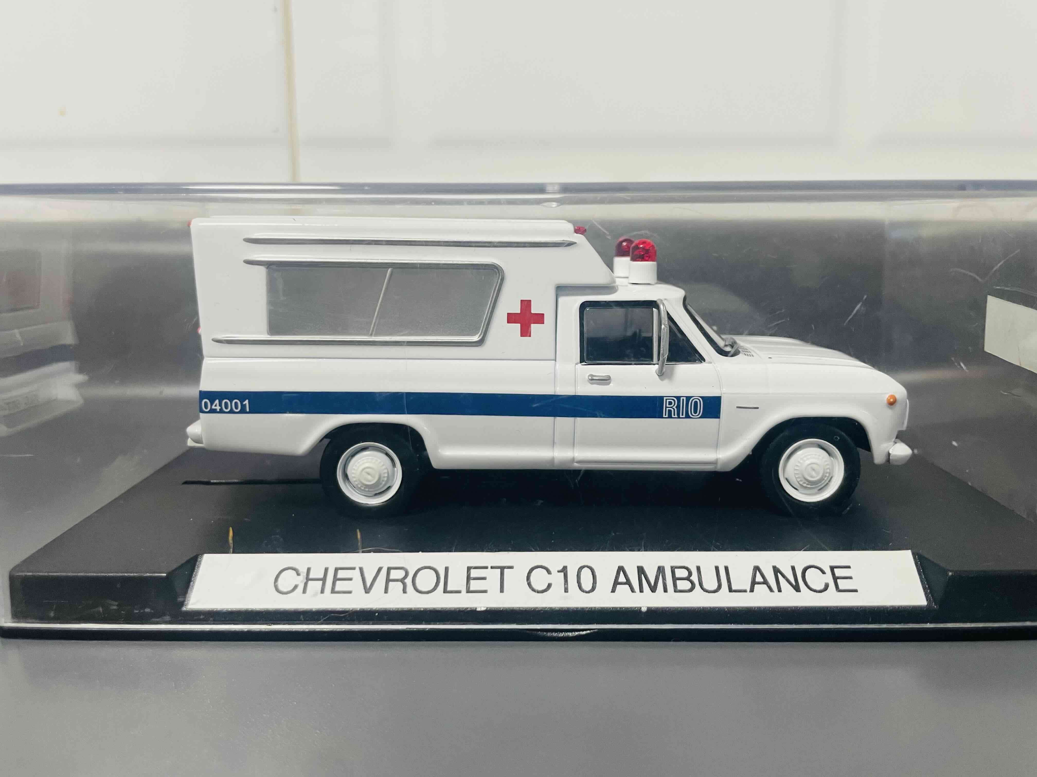 Modelo Chevrolet C10 Ambulancia - 1