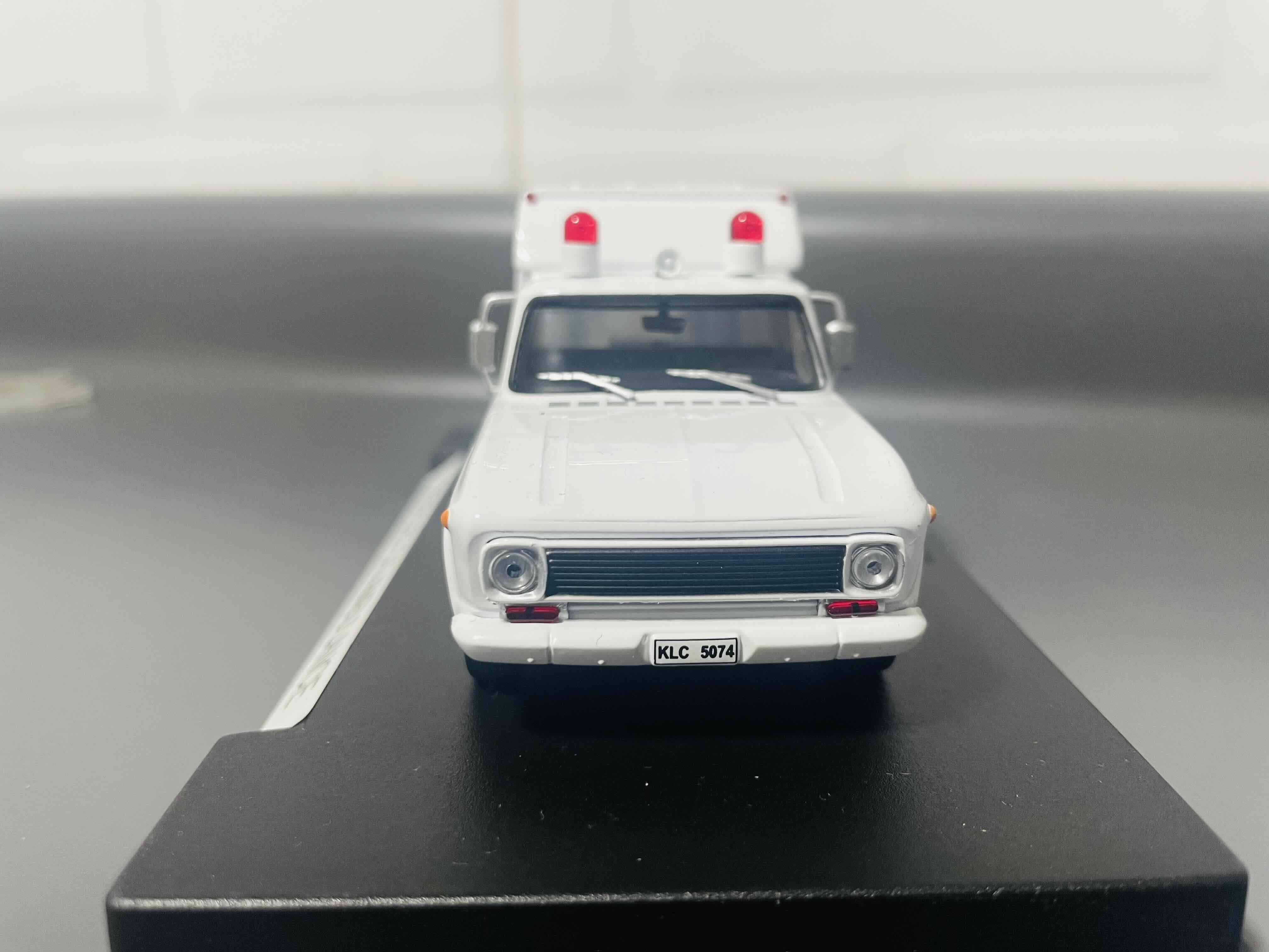 Modelo Chevrolet C10 Ambulancia - 2