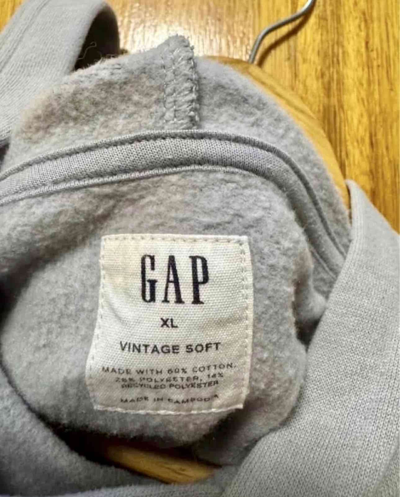 Polerón Gap gris con capucha - miniatura 3