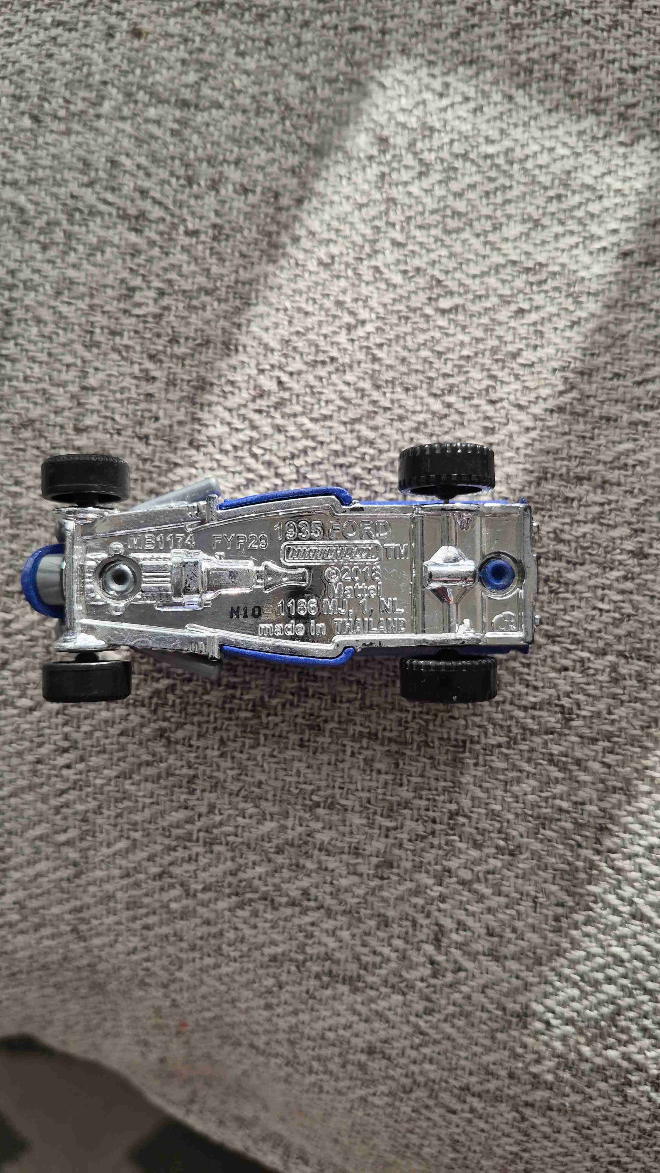 Camioneta de juguete azul Hot Wheels - miniatura 2