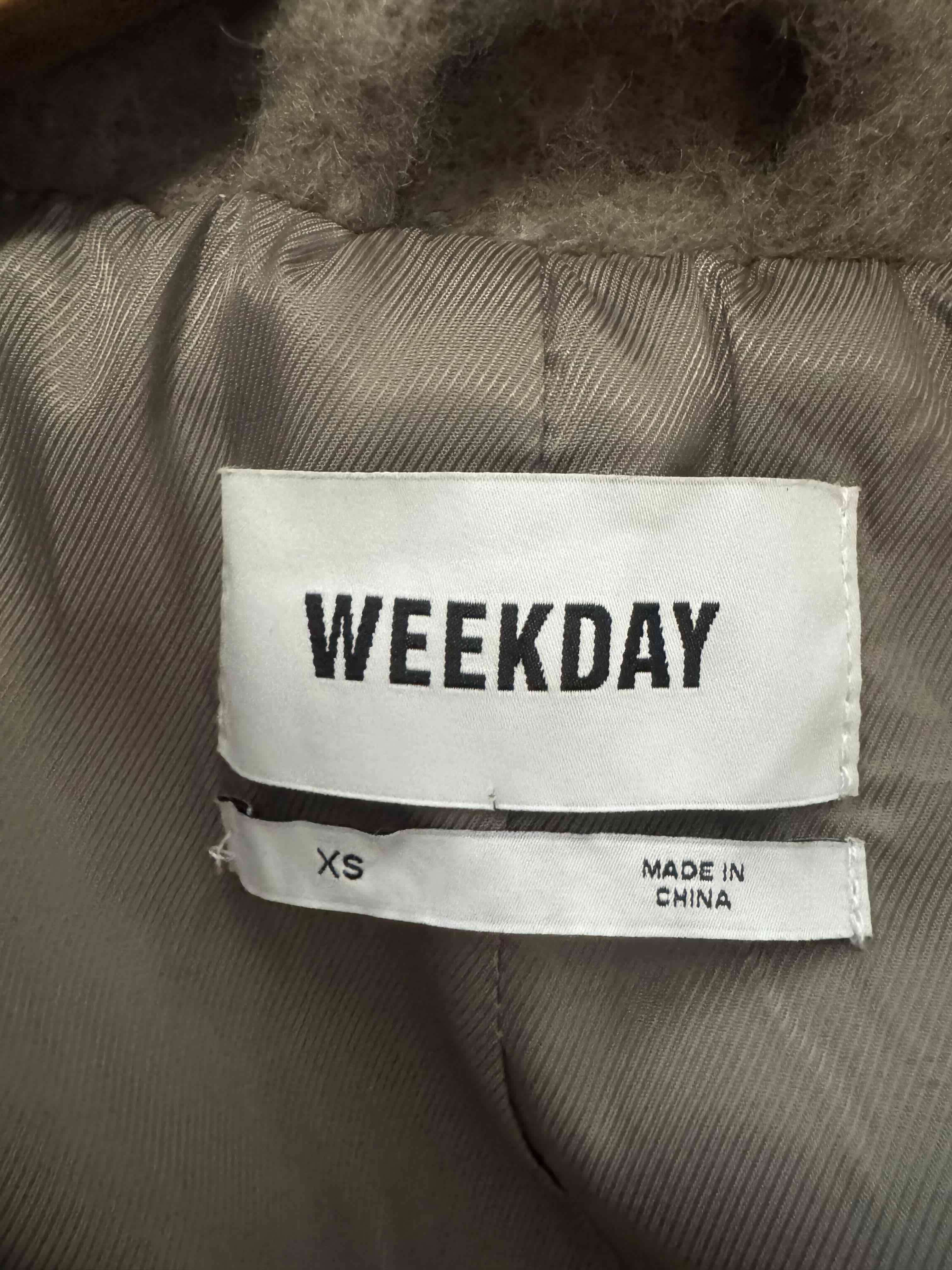 Chaqueta marrón Weekday - miniatura 3