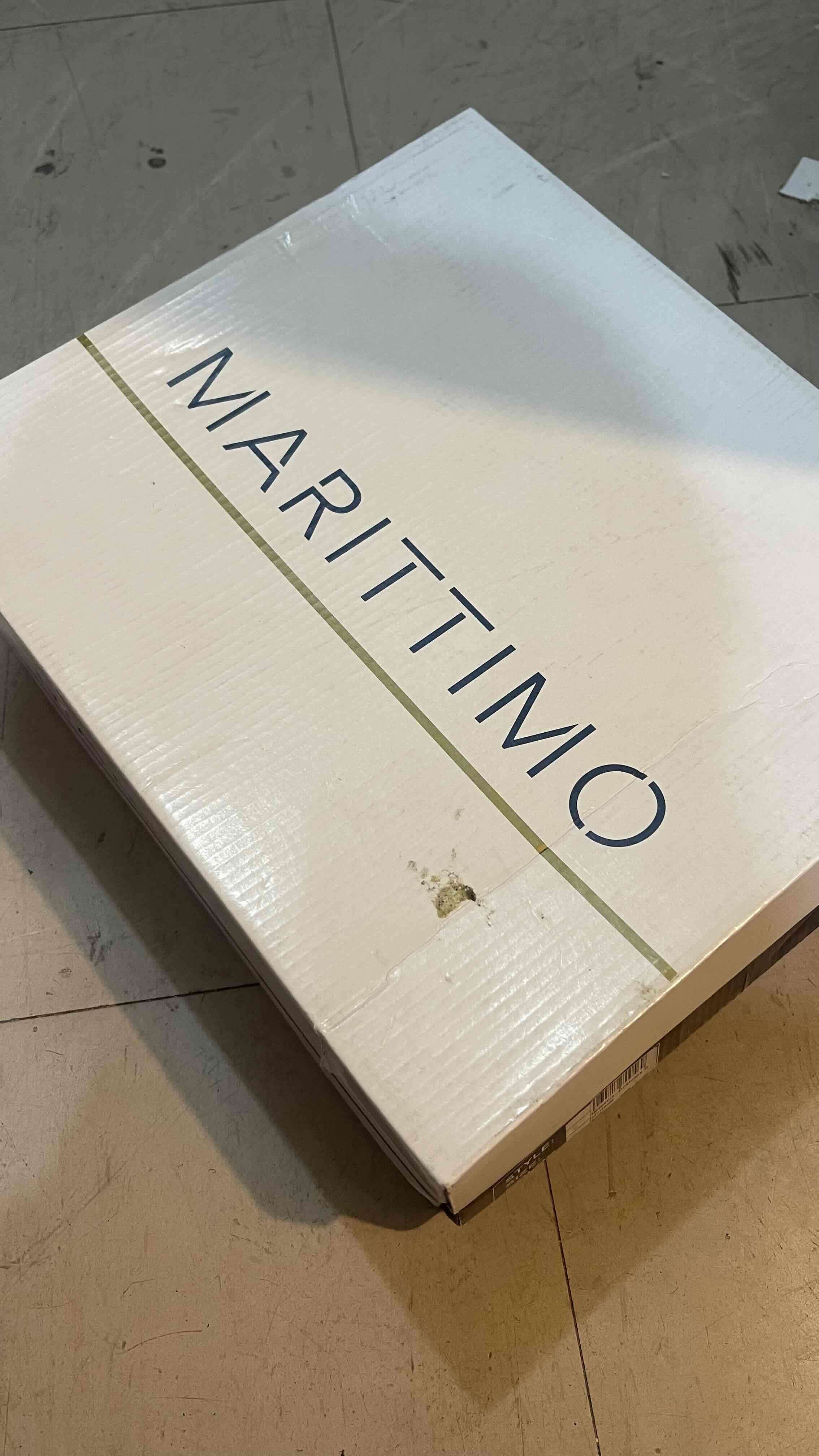 Botines negros con tachas - miniatura 4