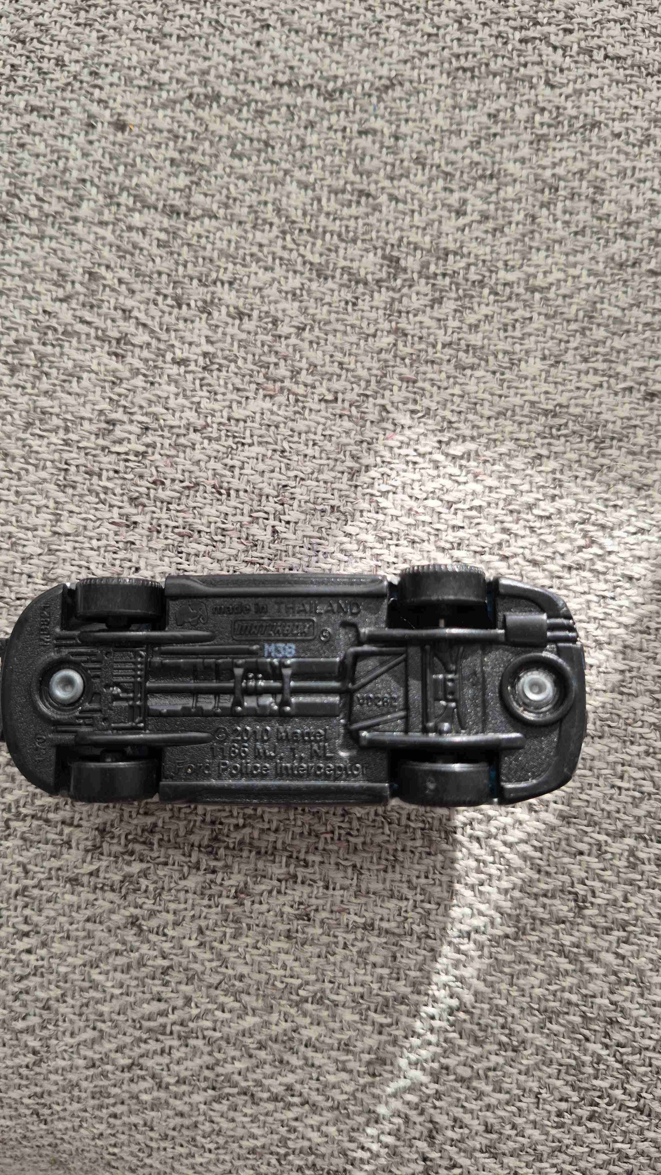 Auto de juguete policía pequeño - miniatura 2