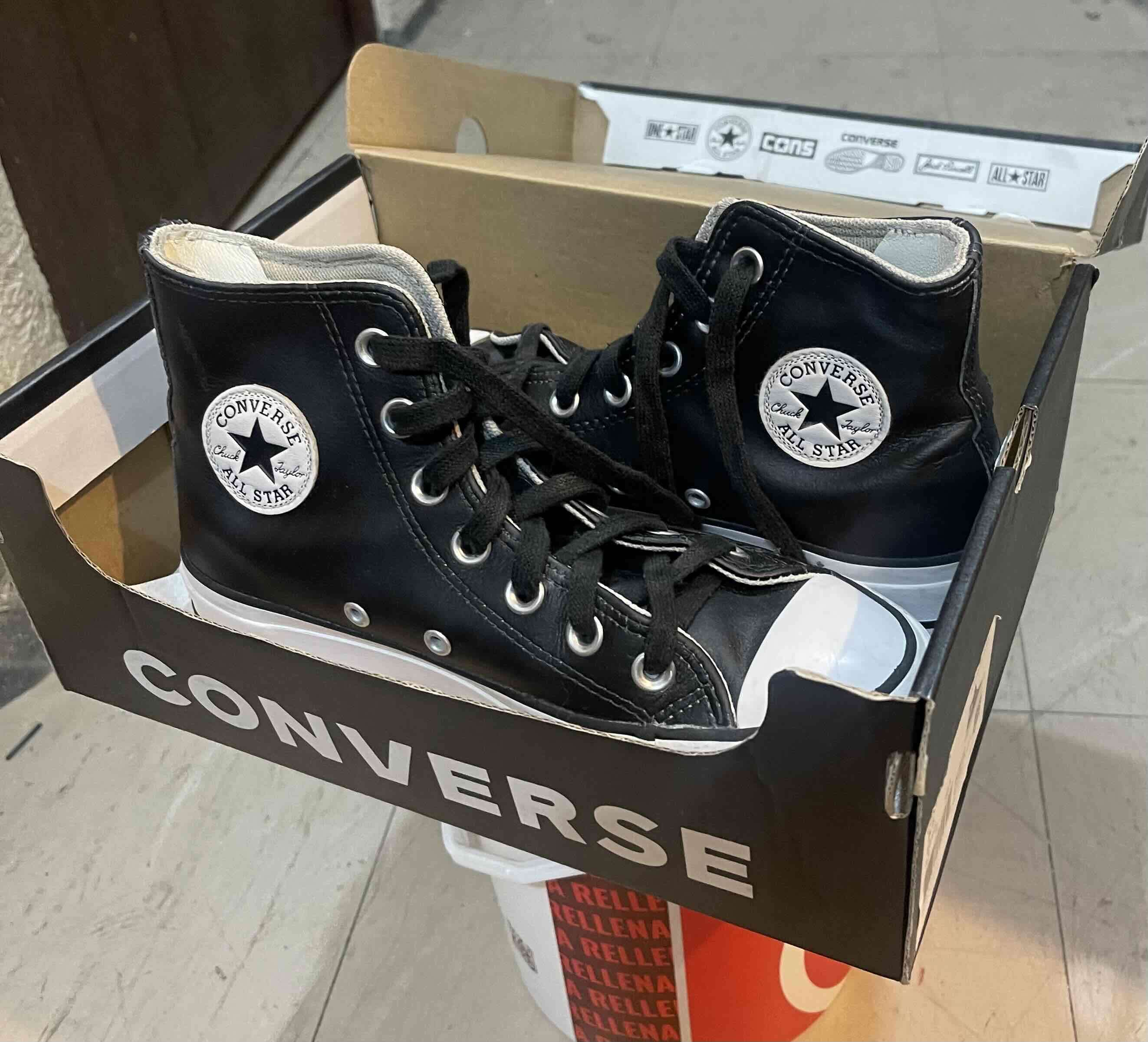 Zapatillas Converse negras altas - miniatura 2