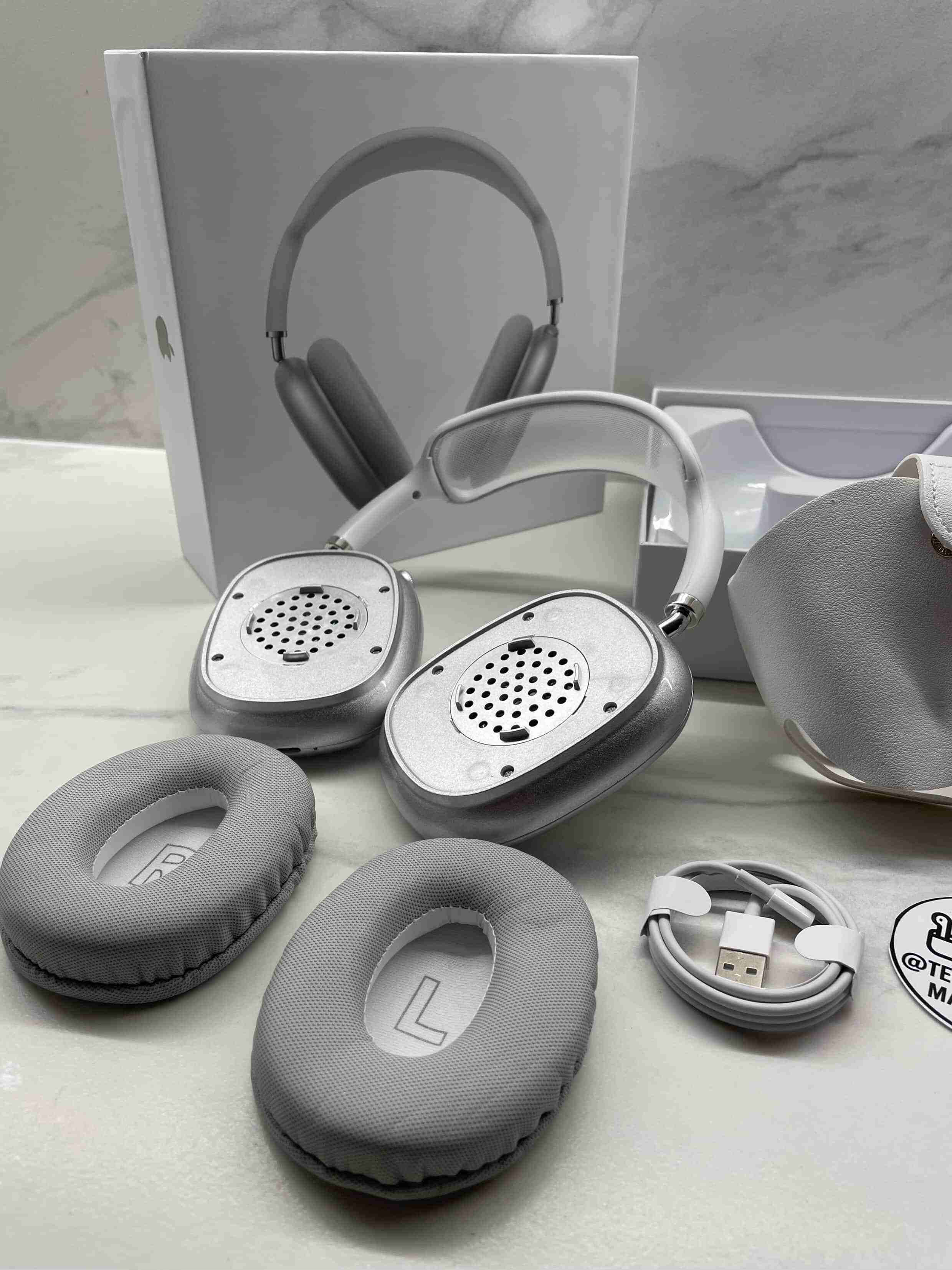 Auriculares inalámbricos grises