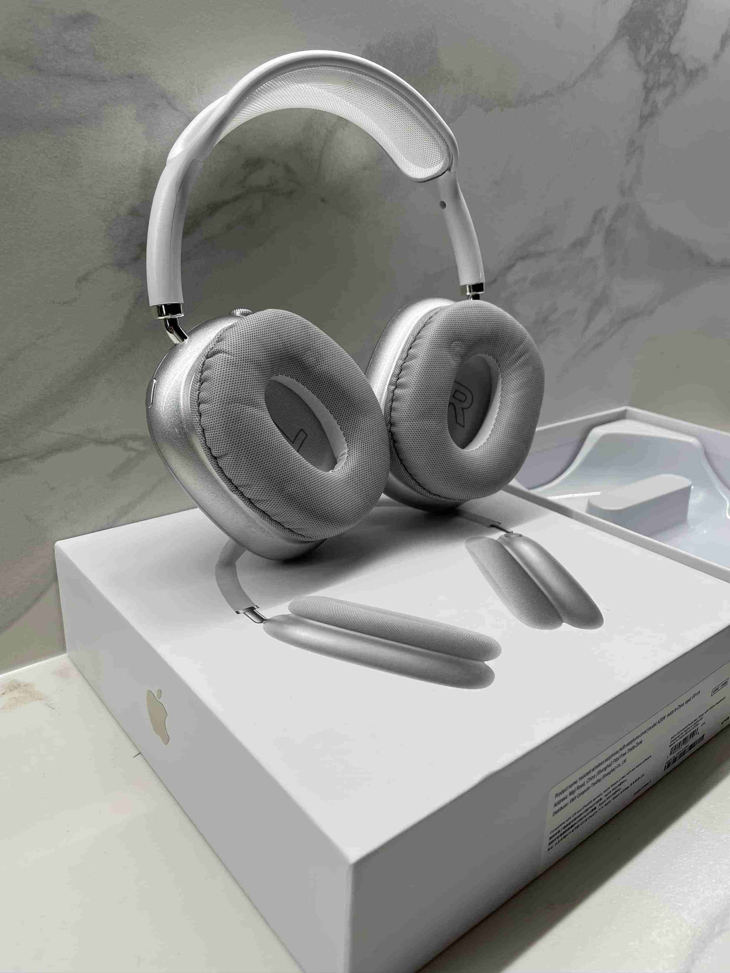 Auriculares inalámbricos grises - miniatura 2