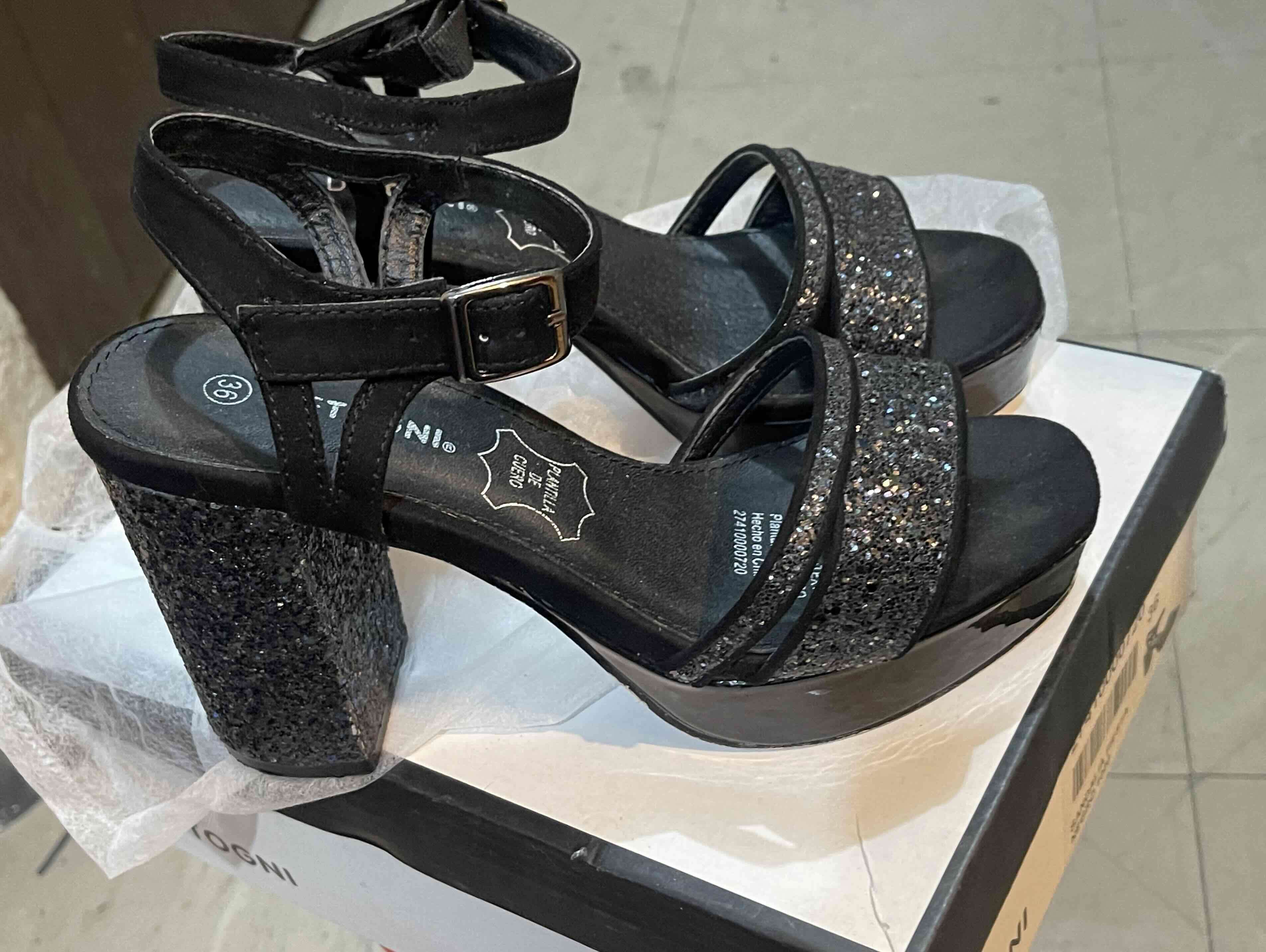 Tacones negros con brillo Detogni - 3