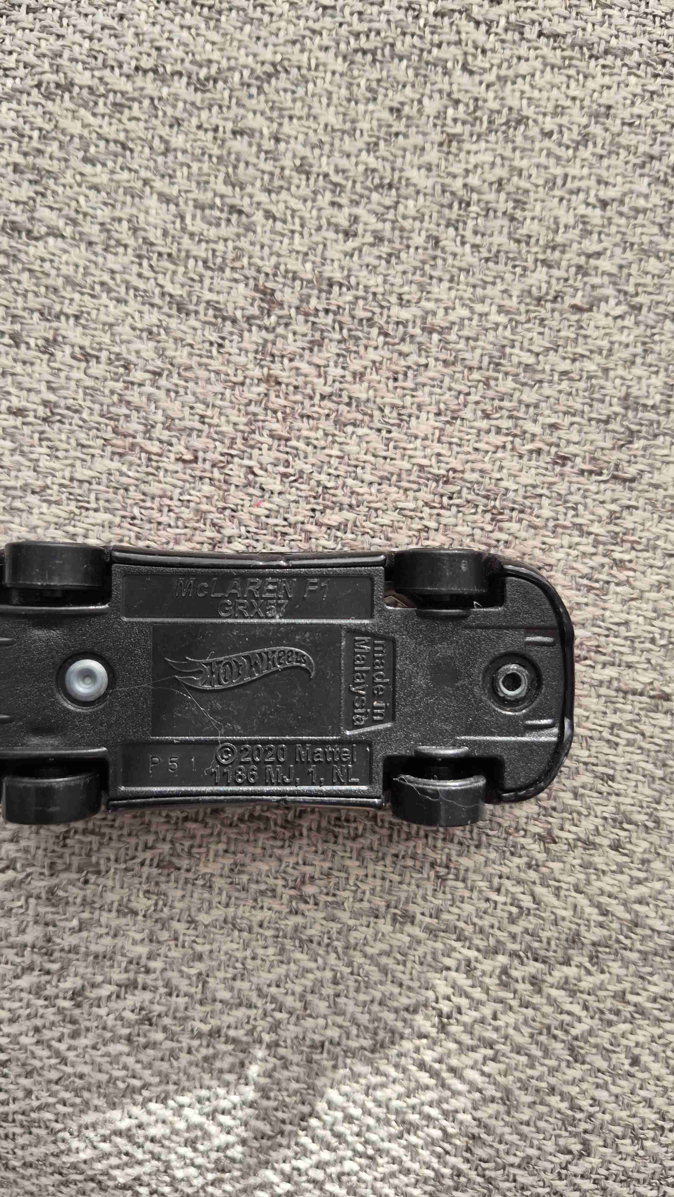 Auto de juguete tipo deportivo - miniatura 2