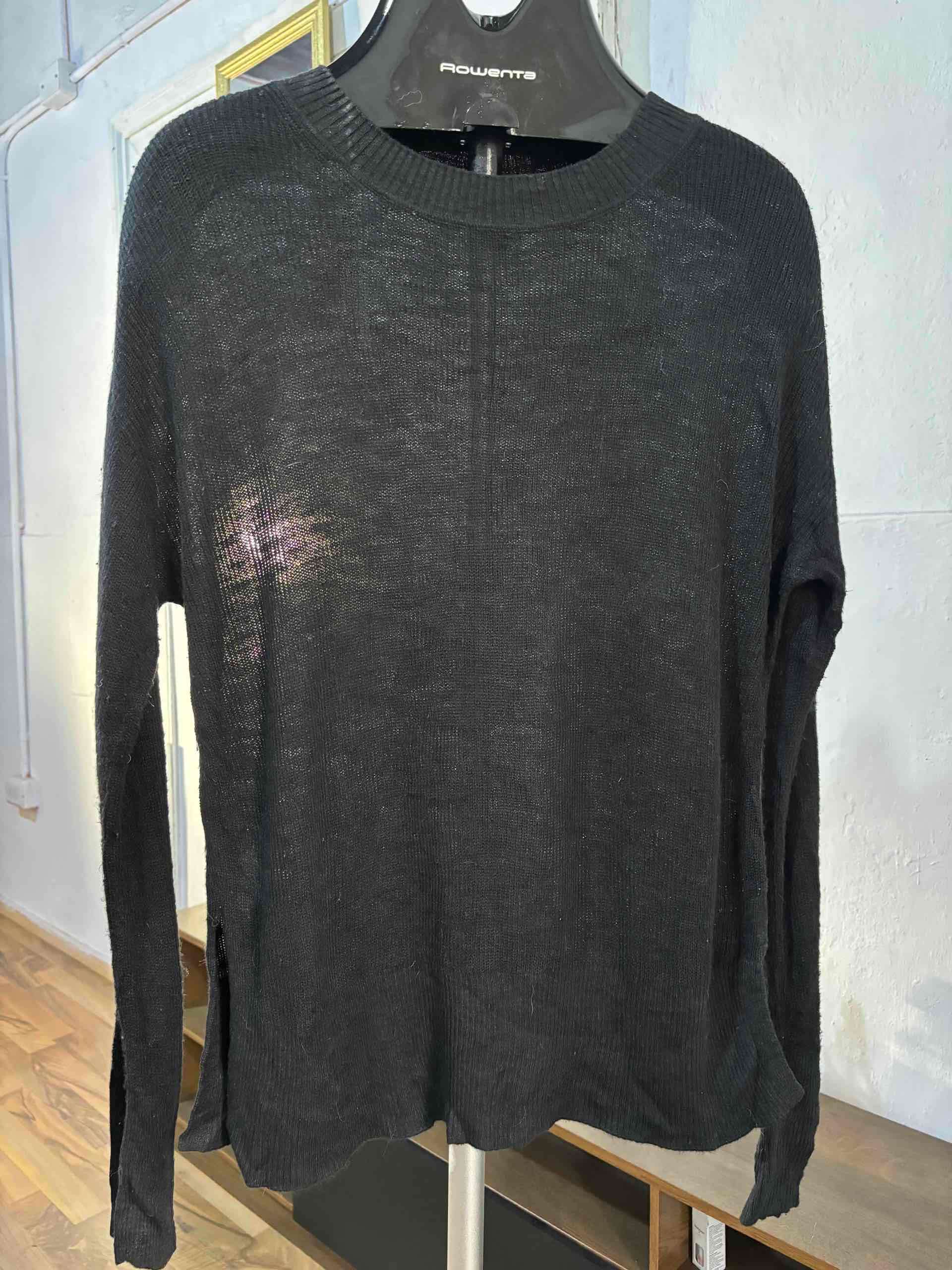 Suéter negro de punto - miniatura 2