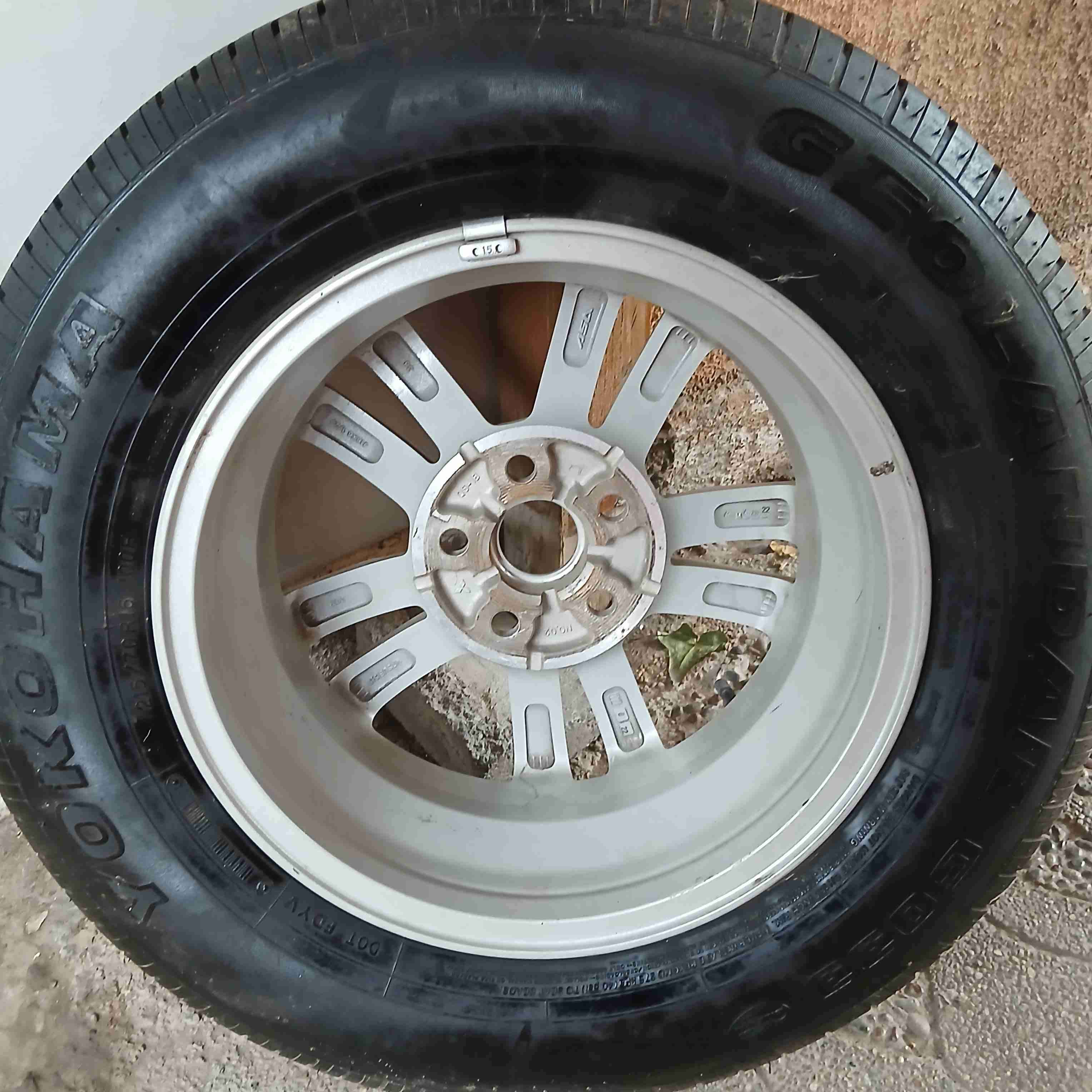 Neumático con llanta nuevos - miniatura 6