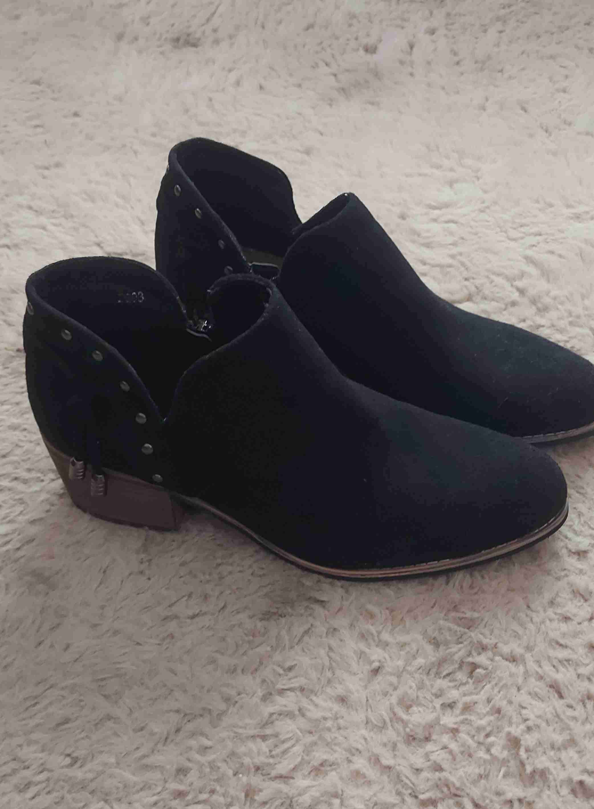 Botines negros de mujer