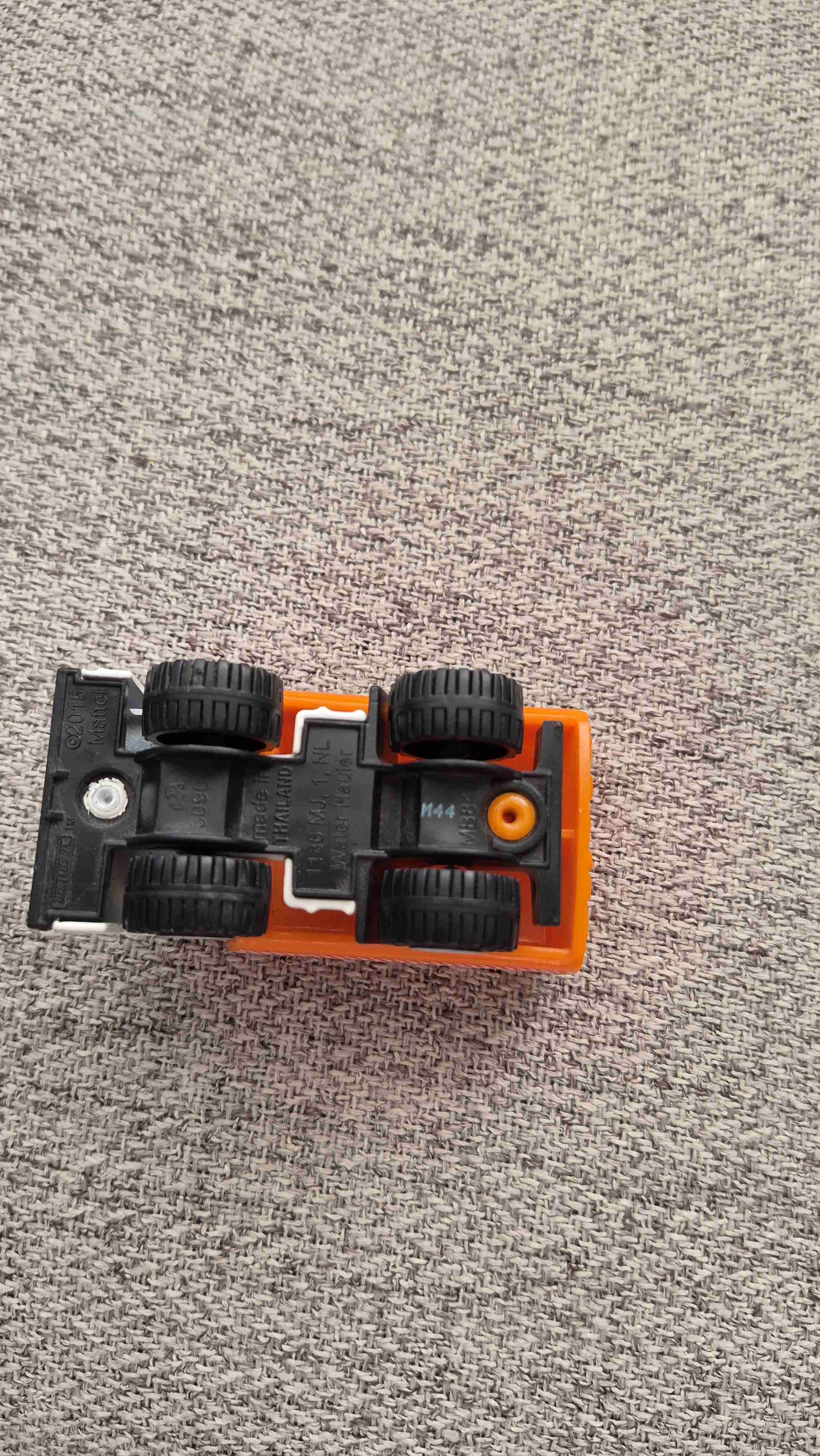 Camión de juguete naranja - miniatura 2