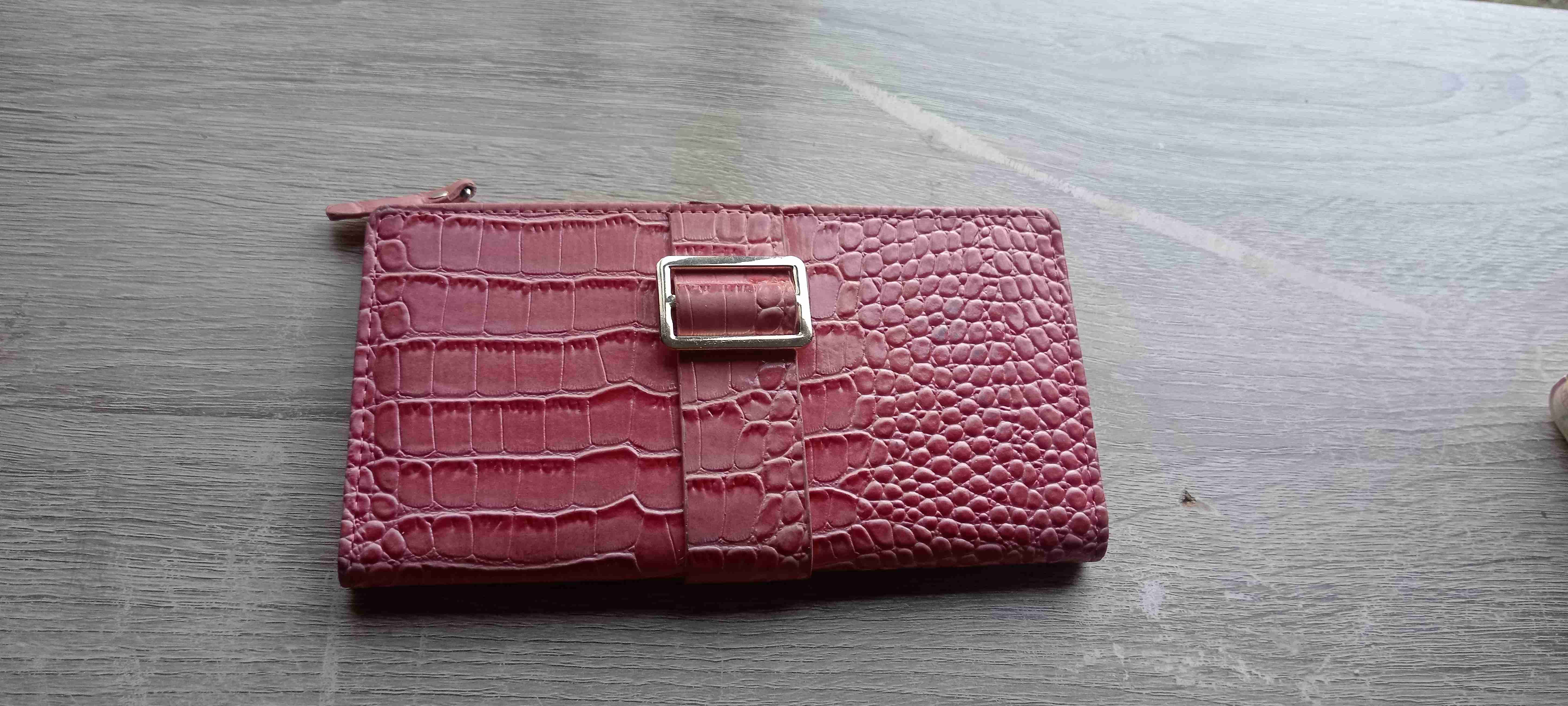 Billetera rosa texturizada - miniatura 4