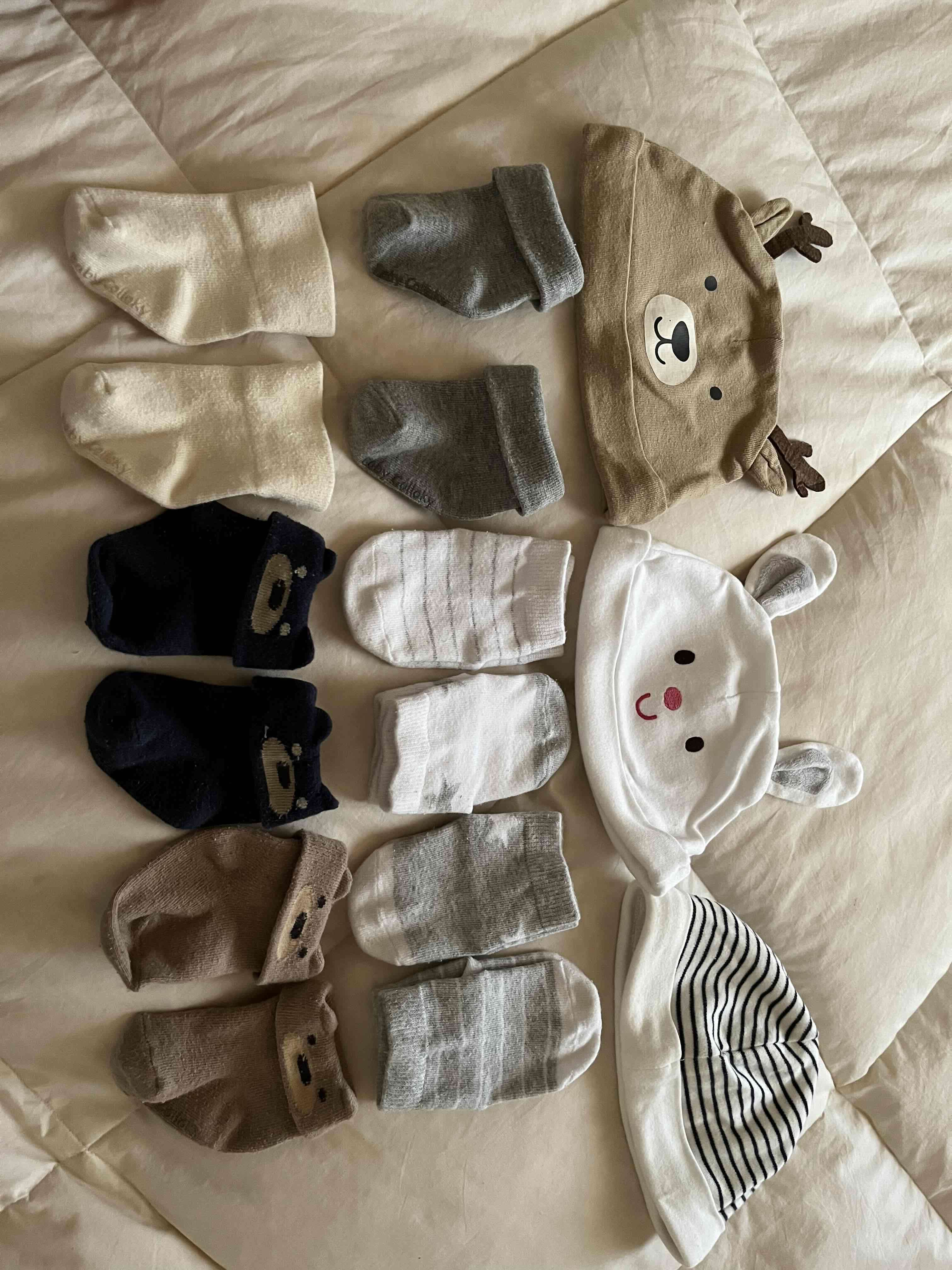 Set de gorros de niño y calcetas - miniatura 2