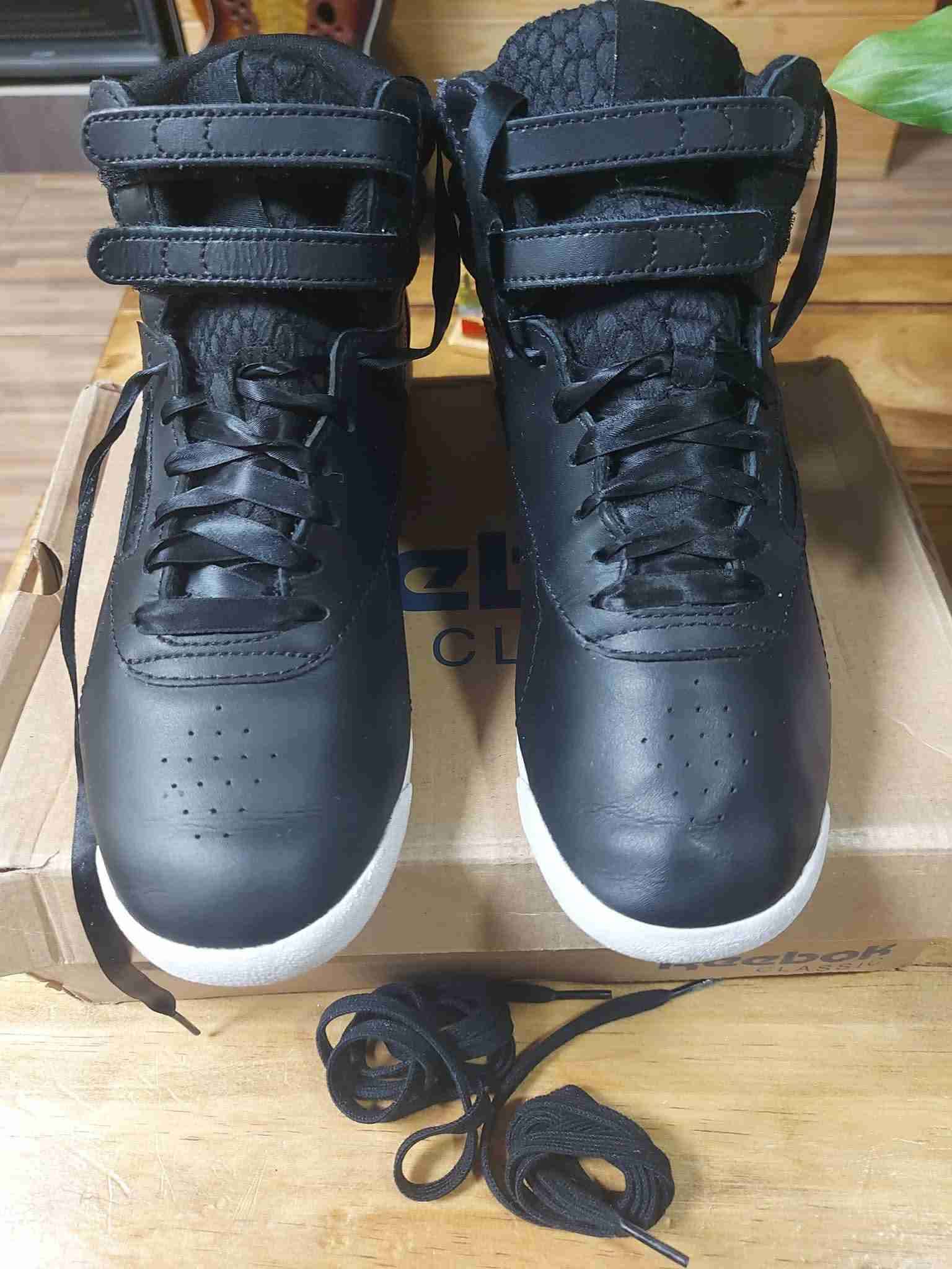 Zapatillas Reebok negras clásicas - miniatura 2