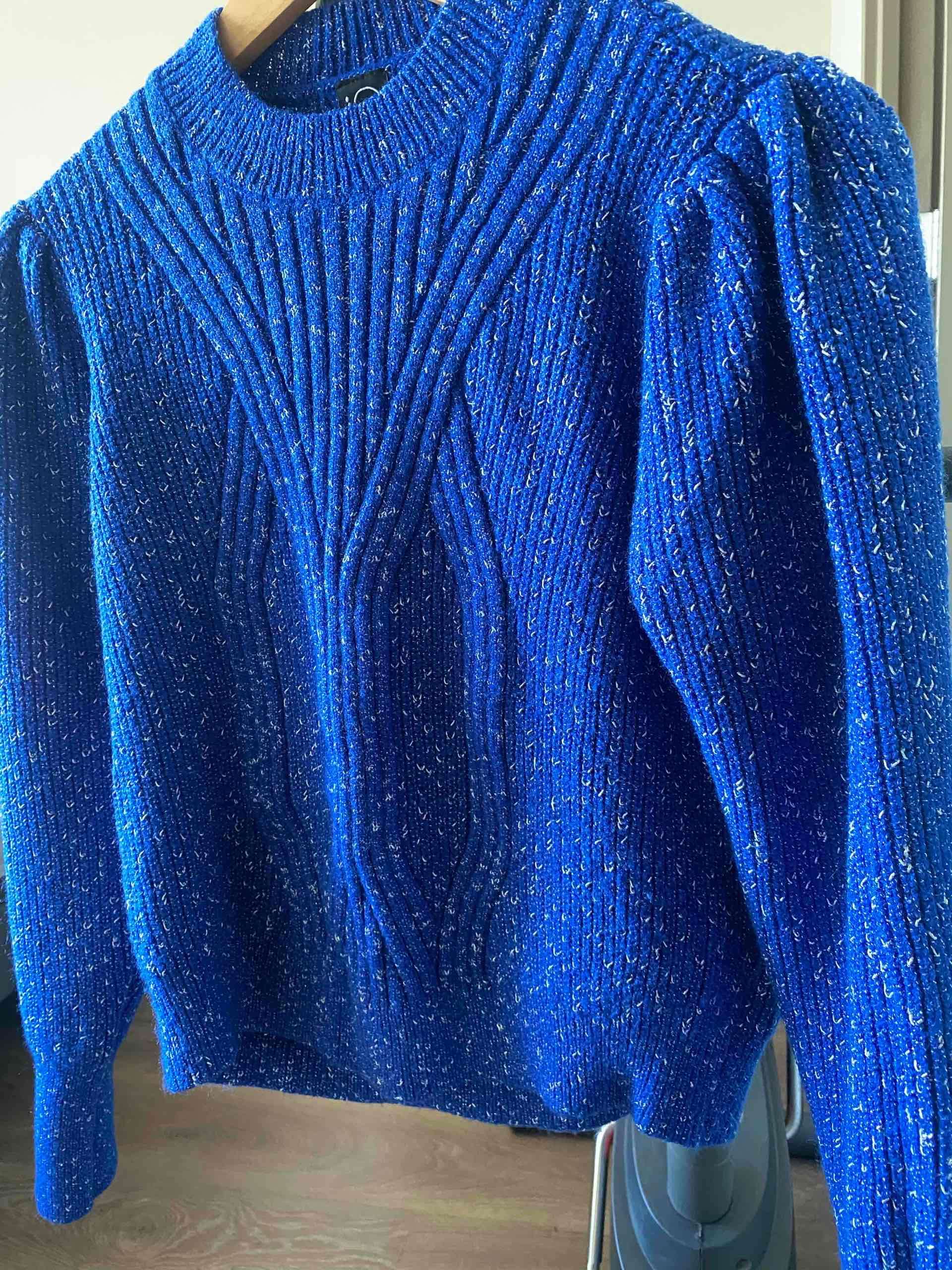 Suéter azul IO - miniatura 3