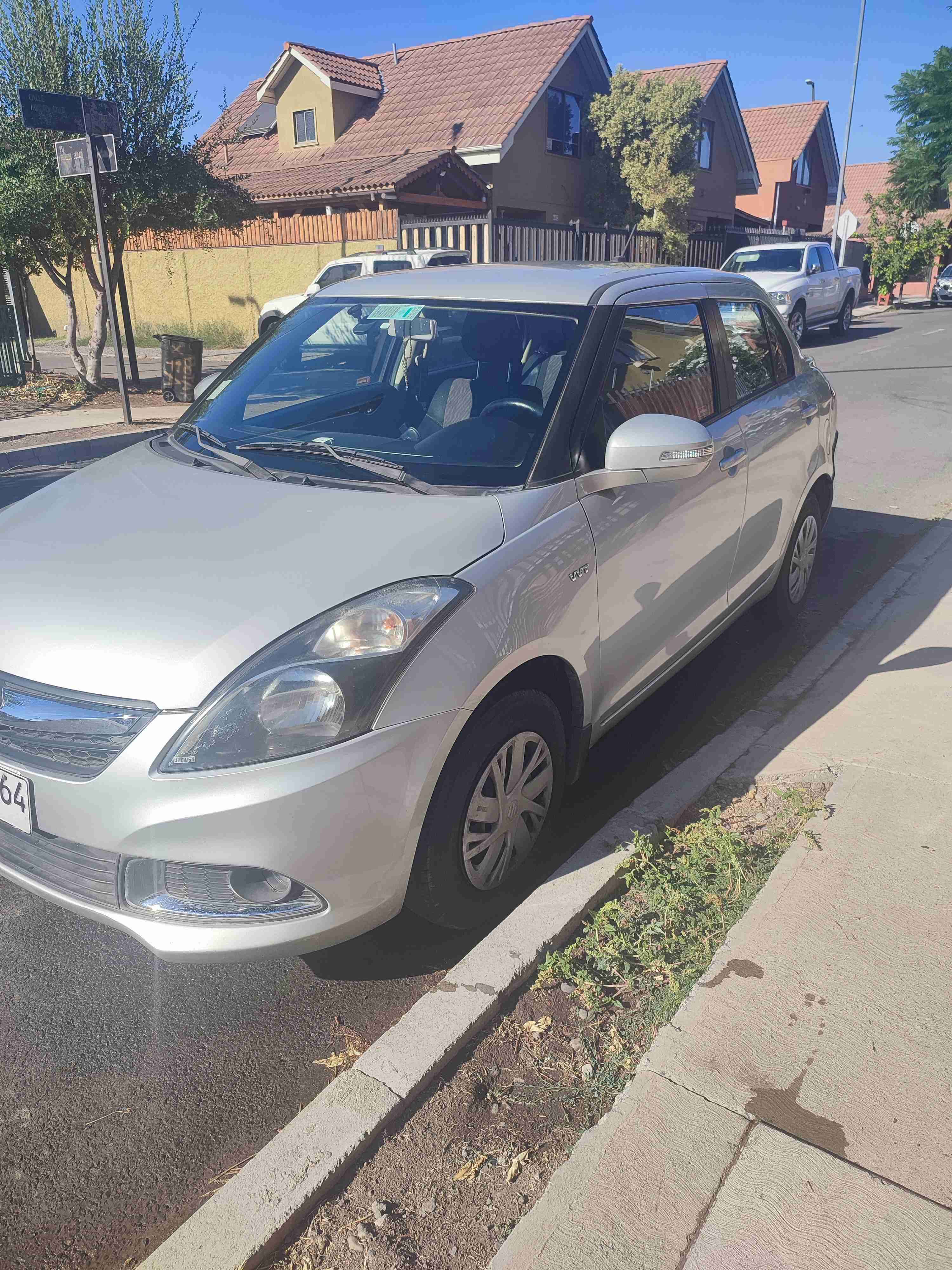Suzuki Swift dzire 2017 - miniatura 2