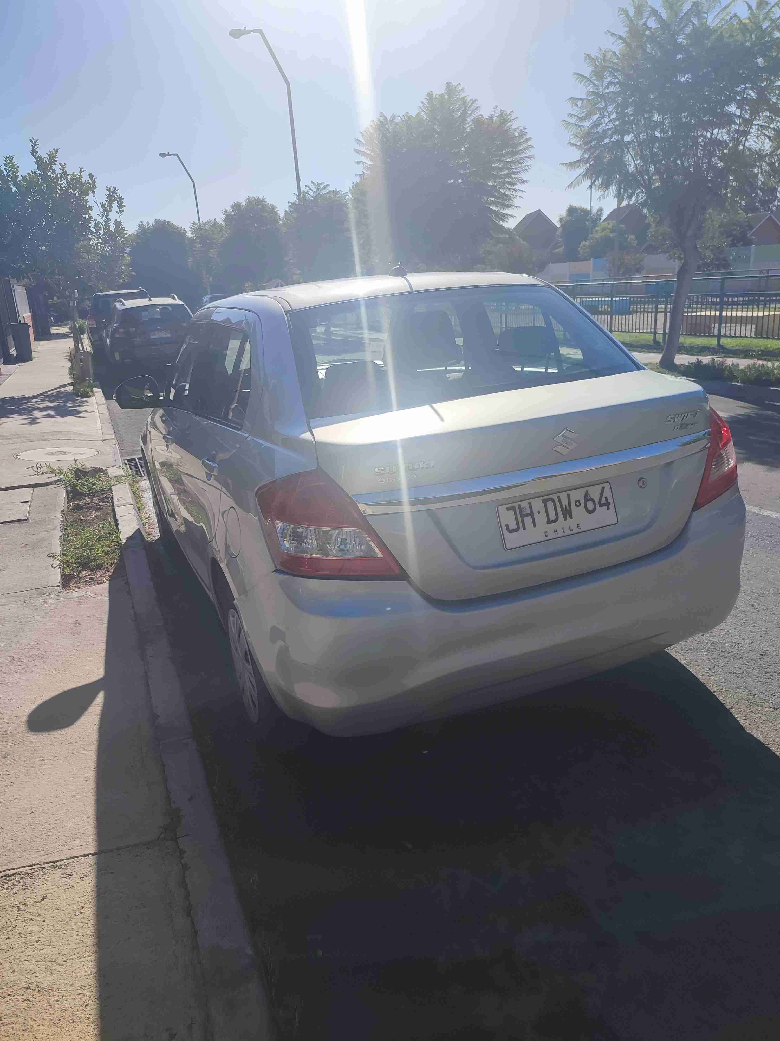 Suzuki Swift dzire 2017 - miniatura 4