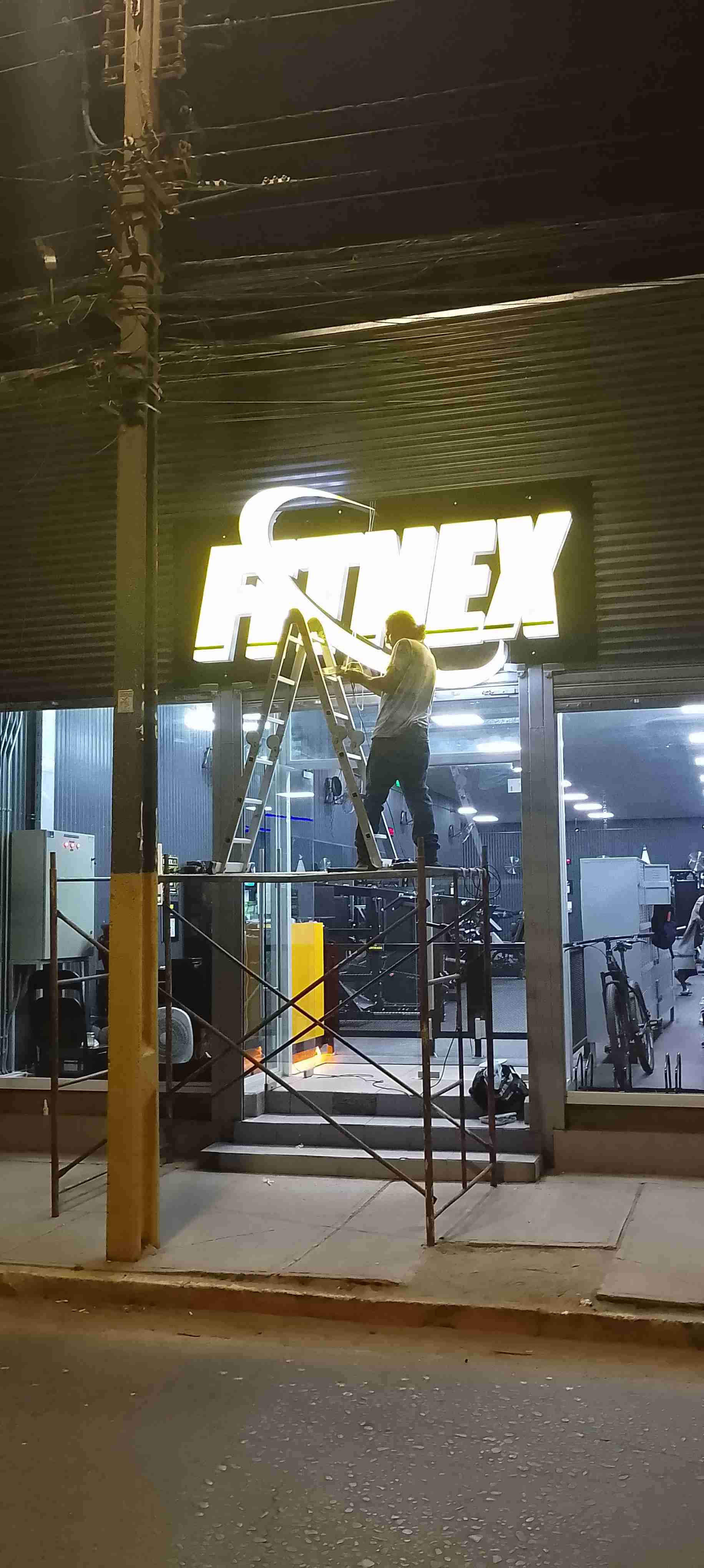 Venta de letreros - miniatura 4