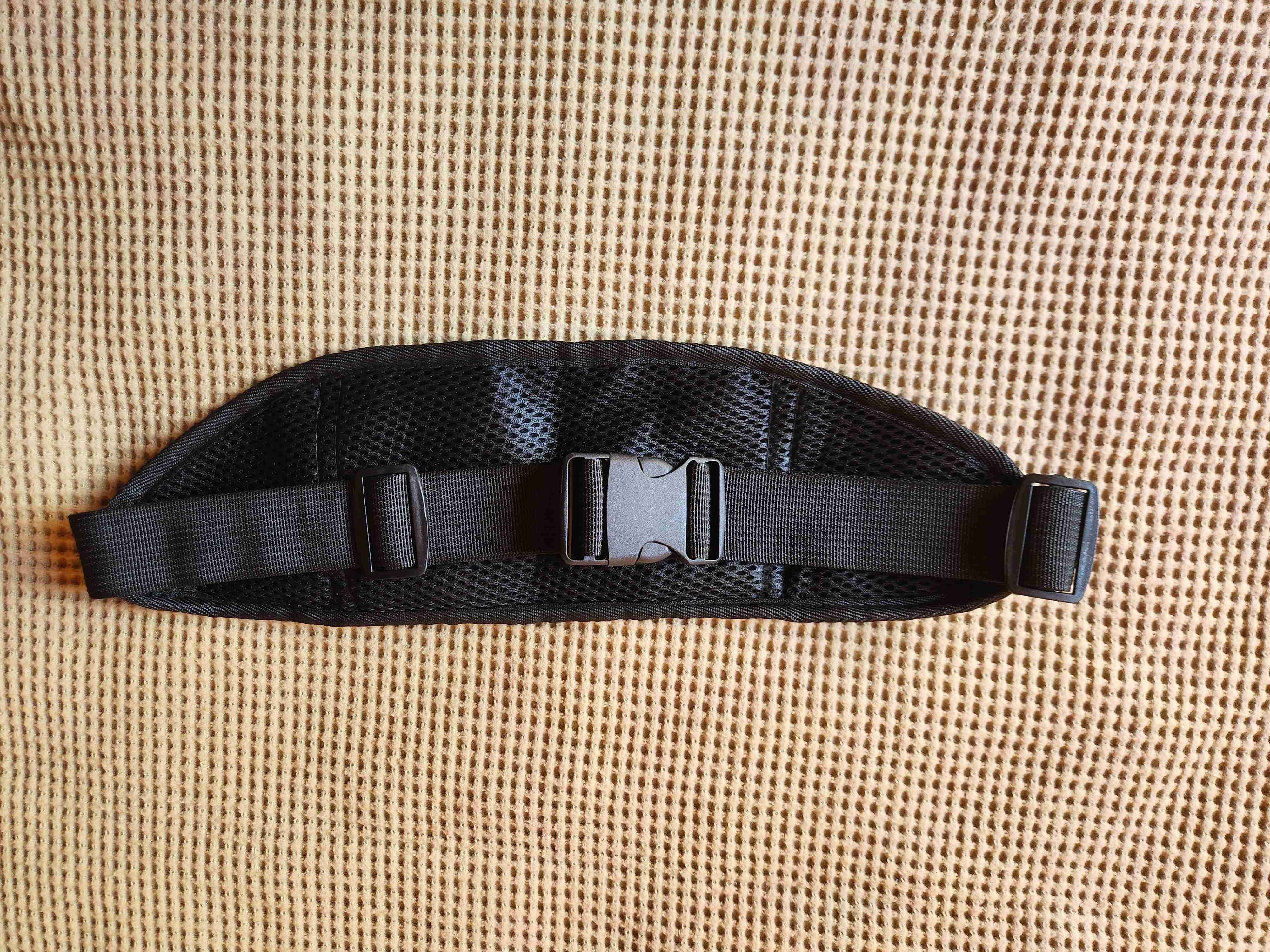 Riñonera deportiva negra - miniatura 2