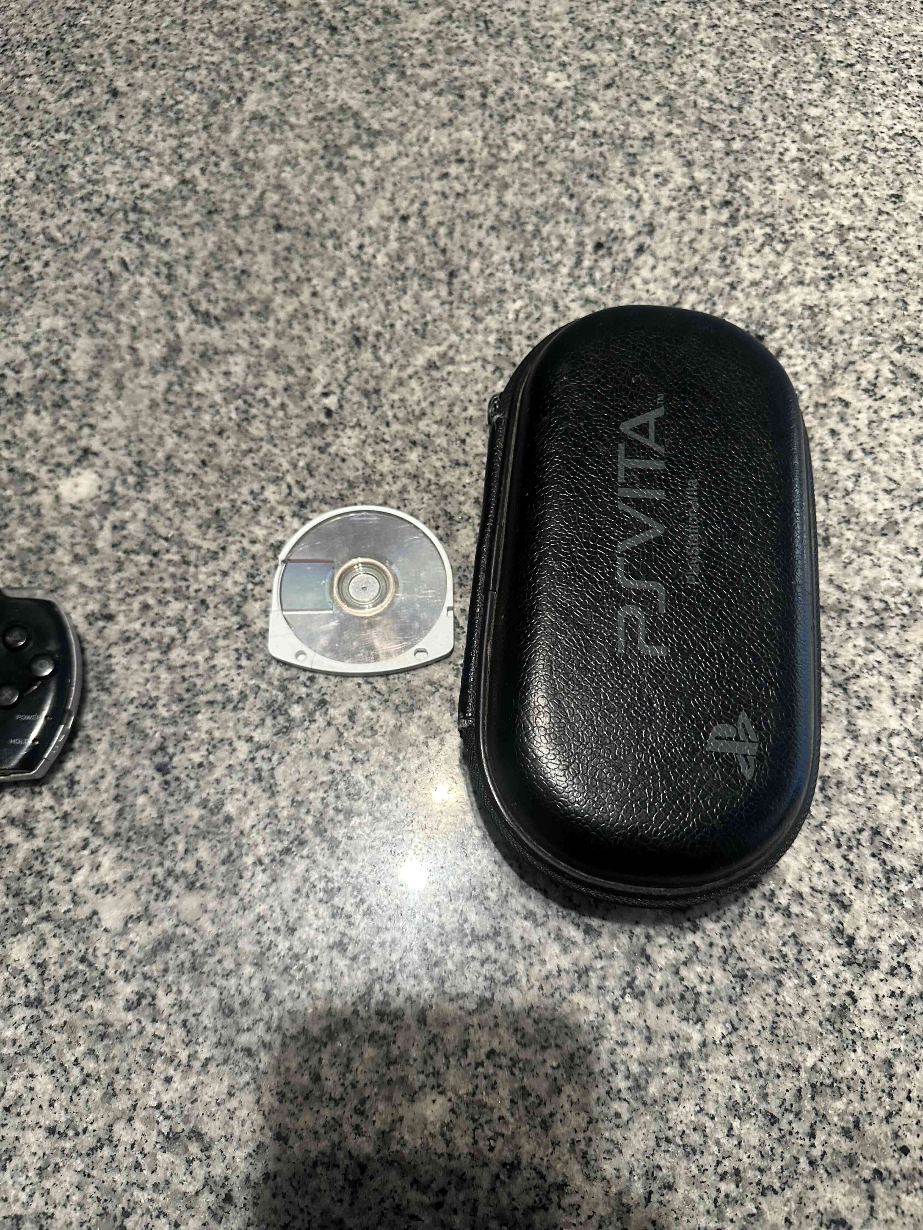 PlayStation Portable (PSP‑3000) - miniatura 4