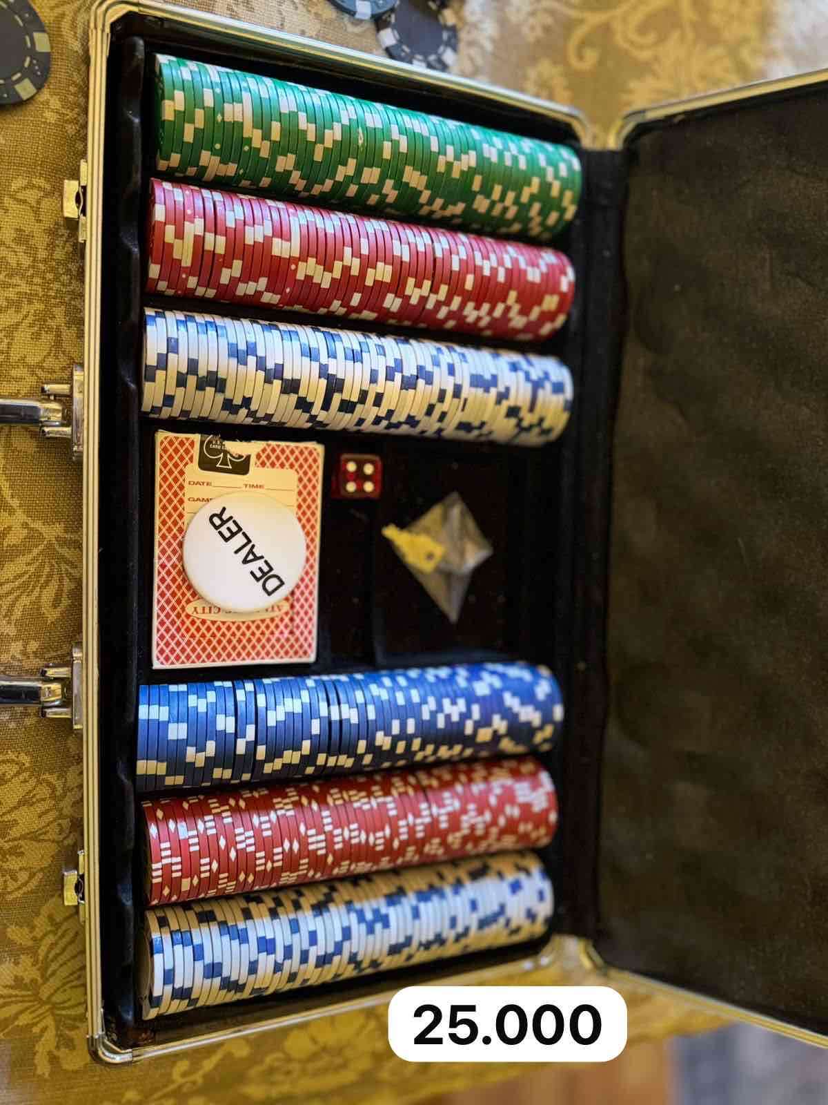 Set de póker completo con fichas - miniatura 2