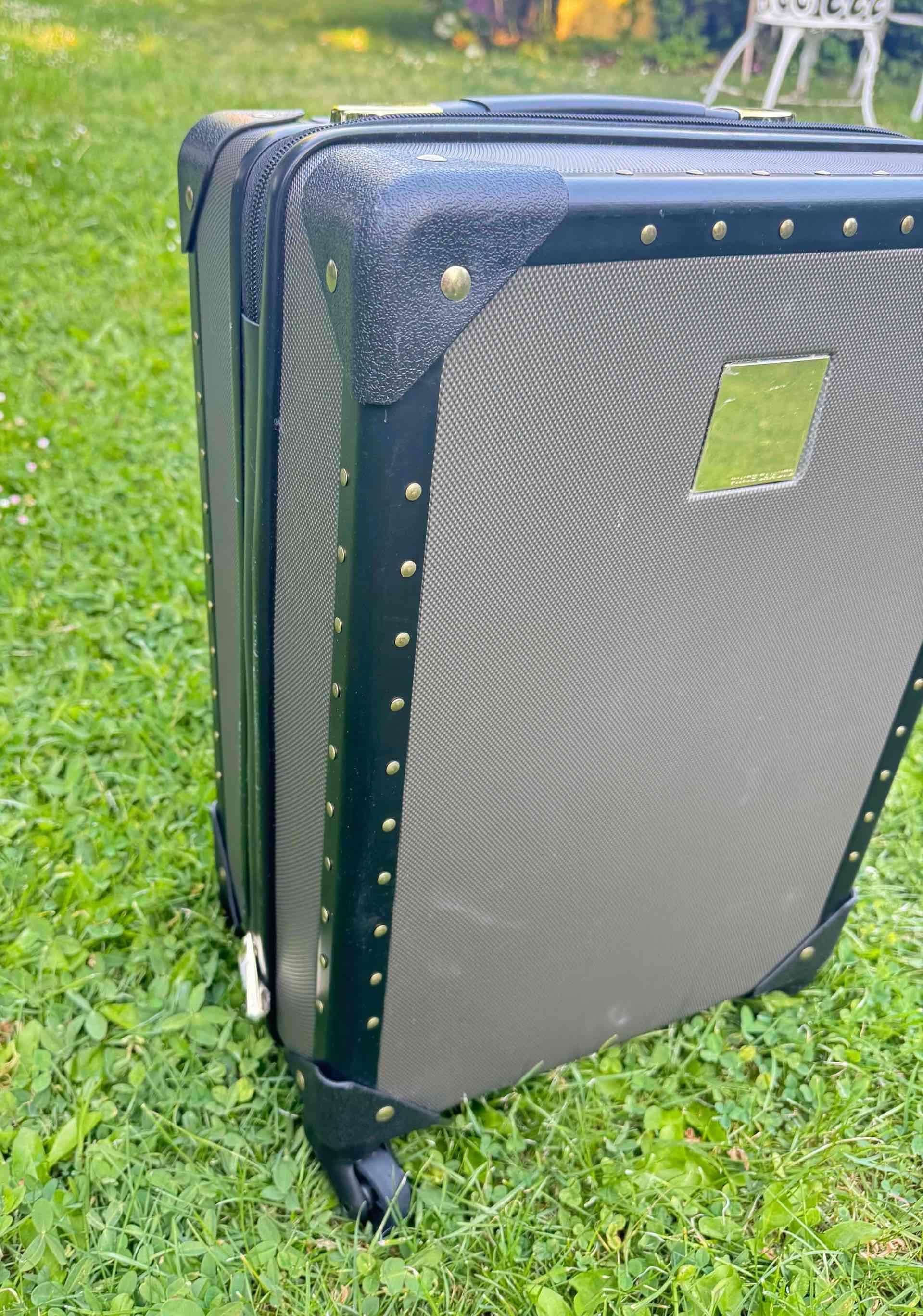 Maleta Vince Camuto nueva !!!con etiqueta!! De dis - miniatura 6