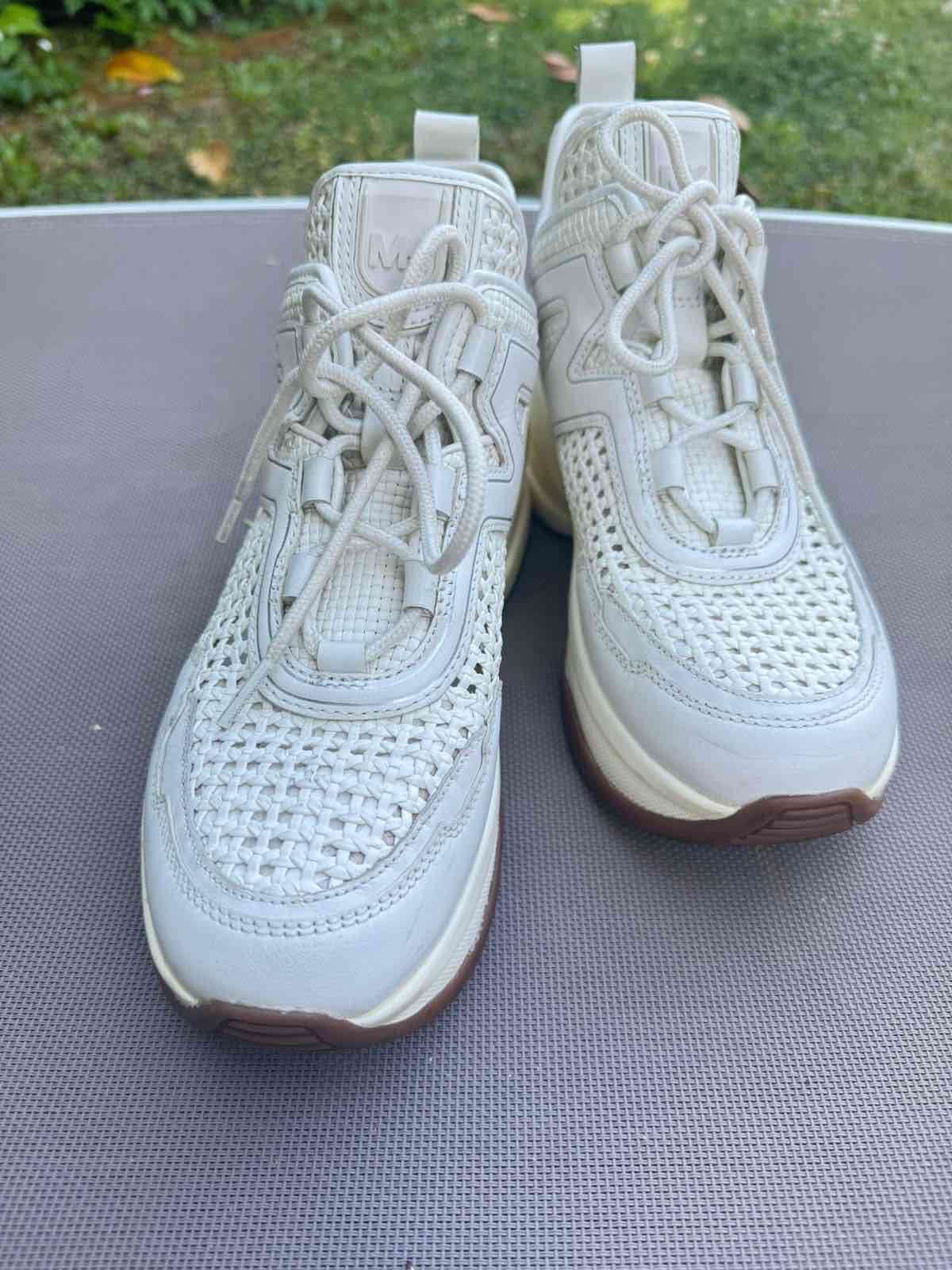 Zapatillas deportivas blancas nuevas originales MK - 2