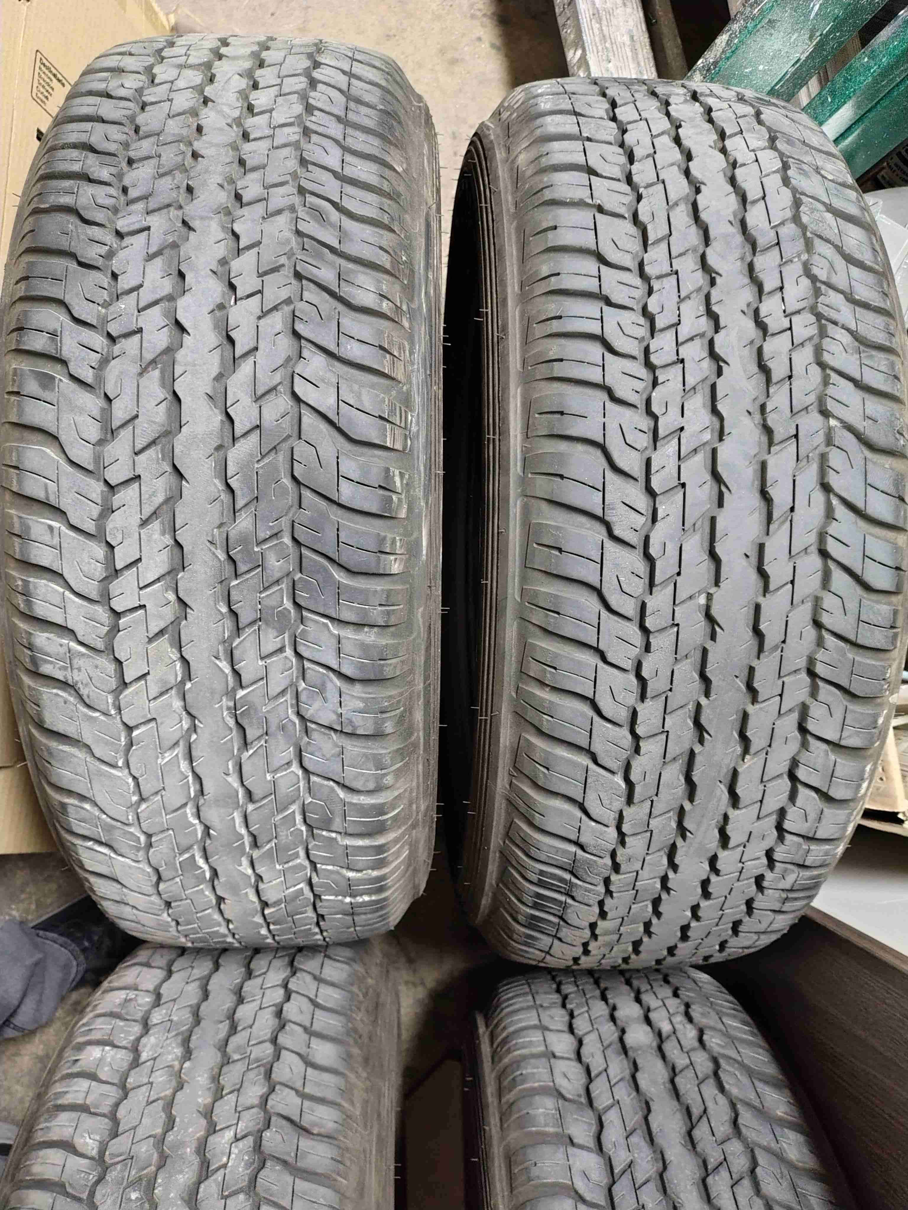 Neumáticos usados en buen estado - miniatura 1