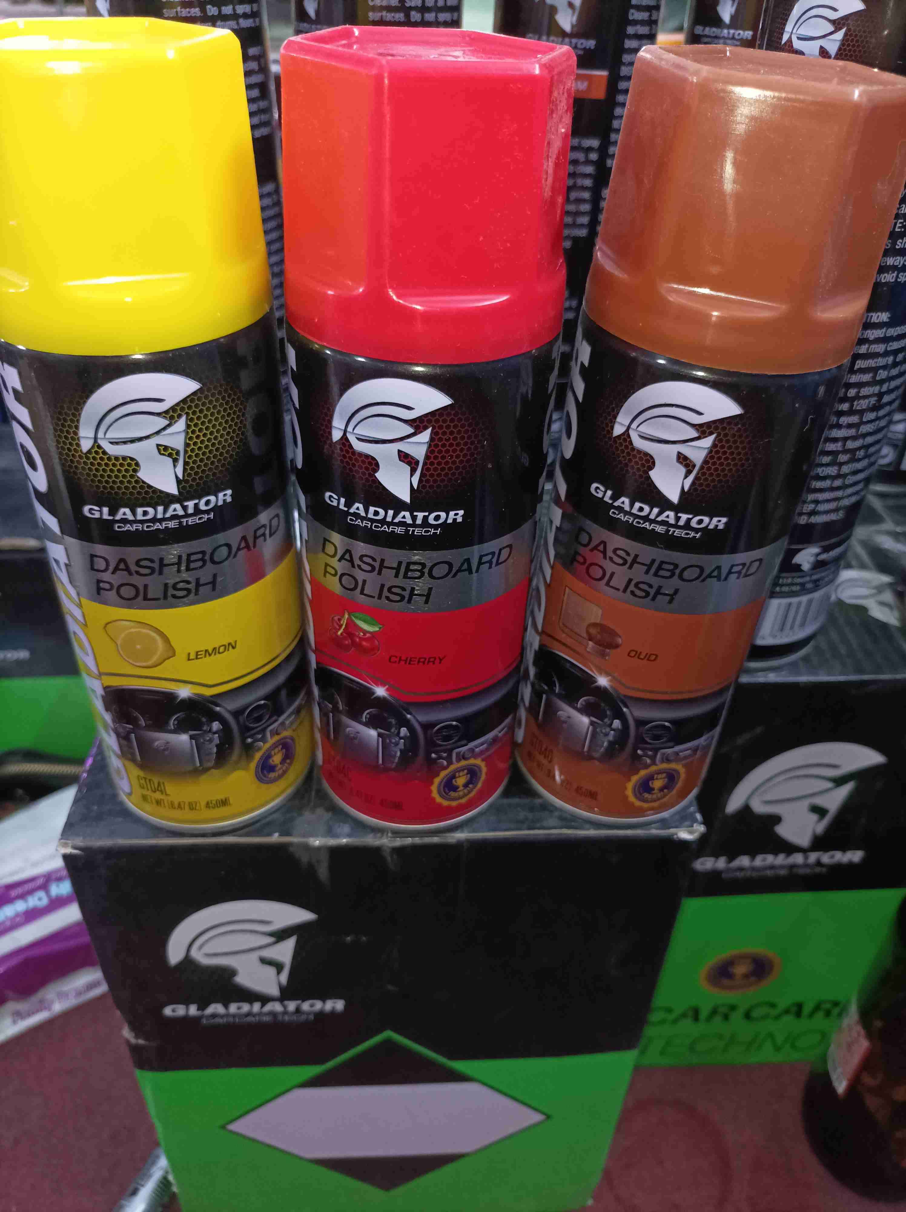 Espuma limpiadora de neumáticos Gladiator - miniatura 2