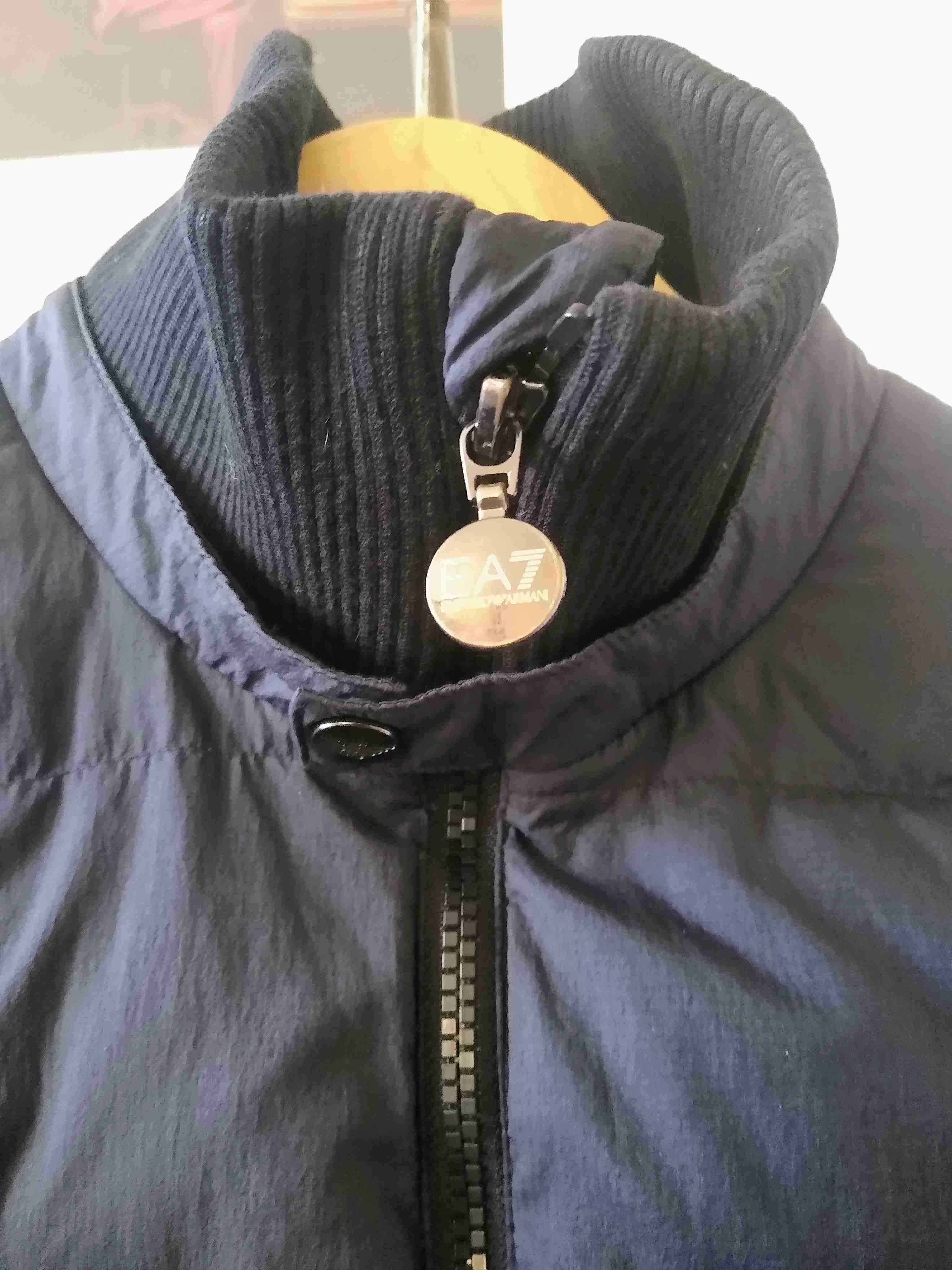 Chaqueta acolchada azul marino - miniatura 2