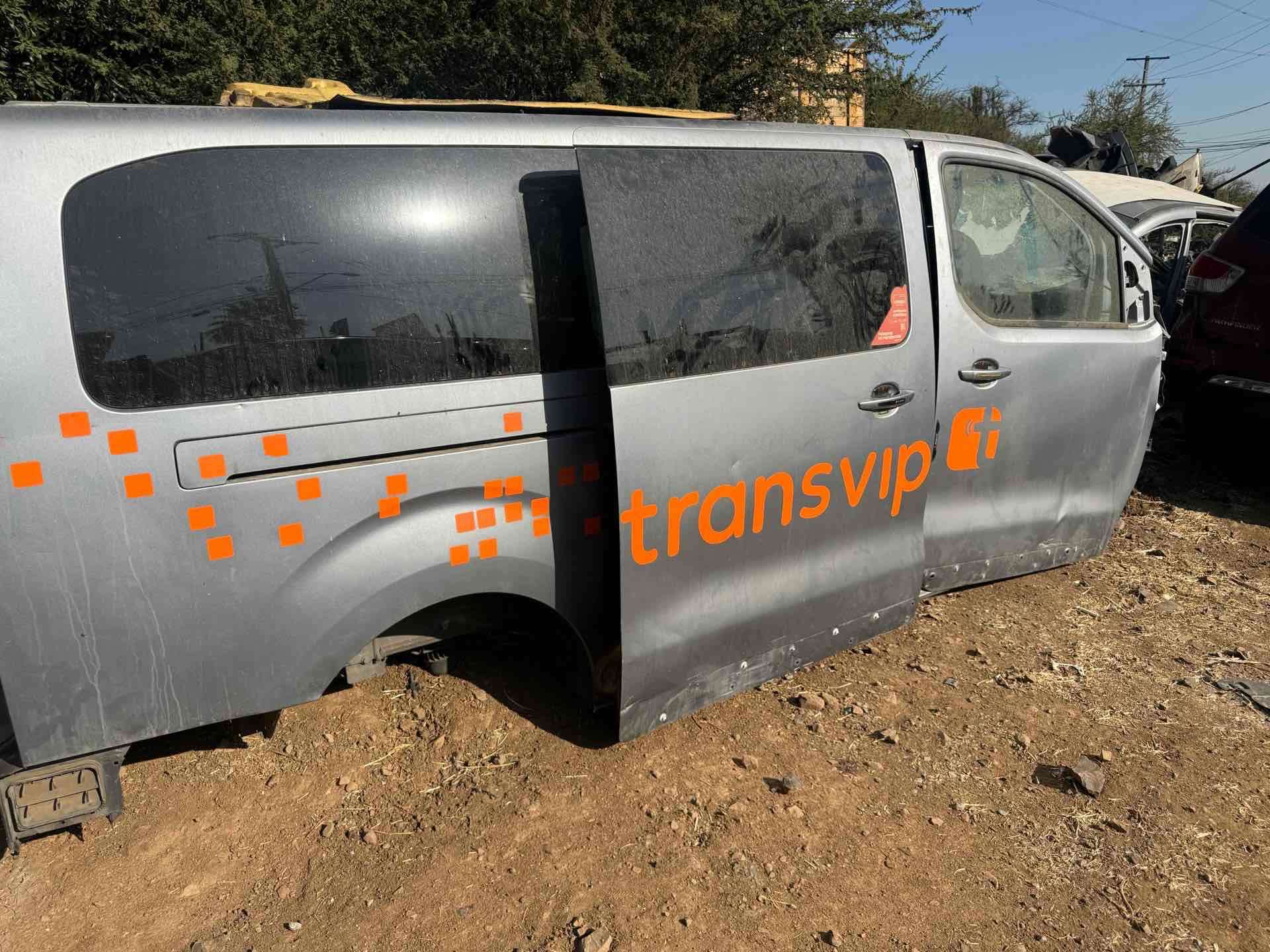 Peugeot traveller 2022 desarme - miniatura 5