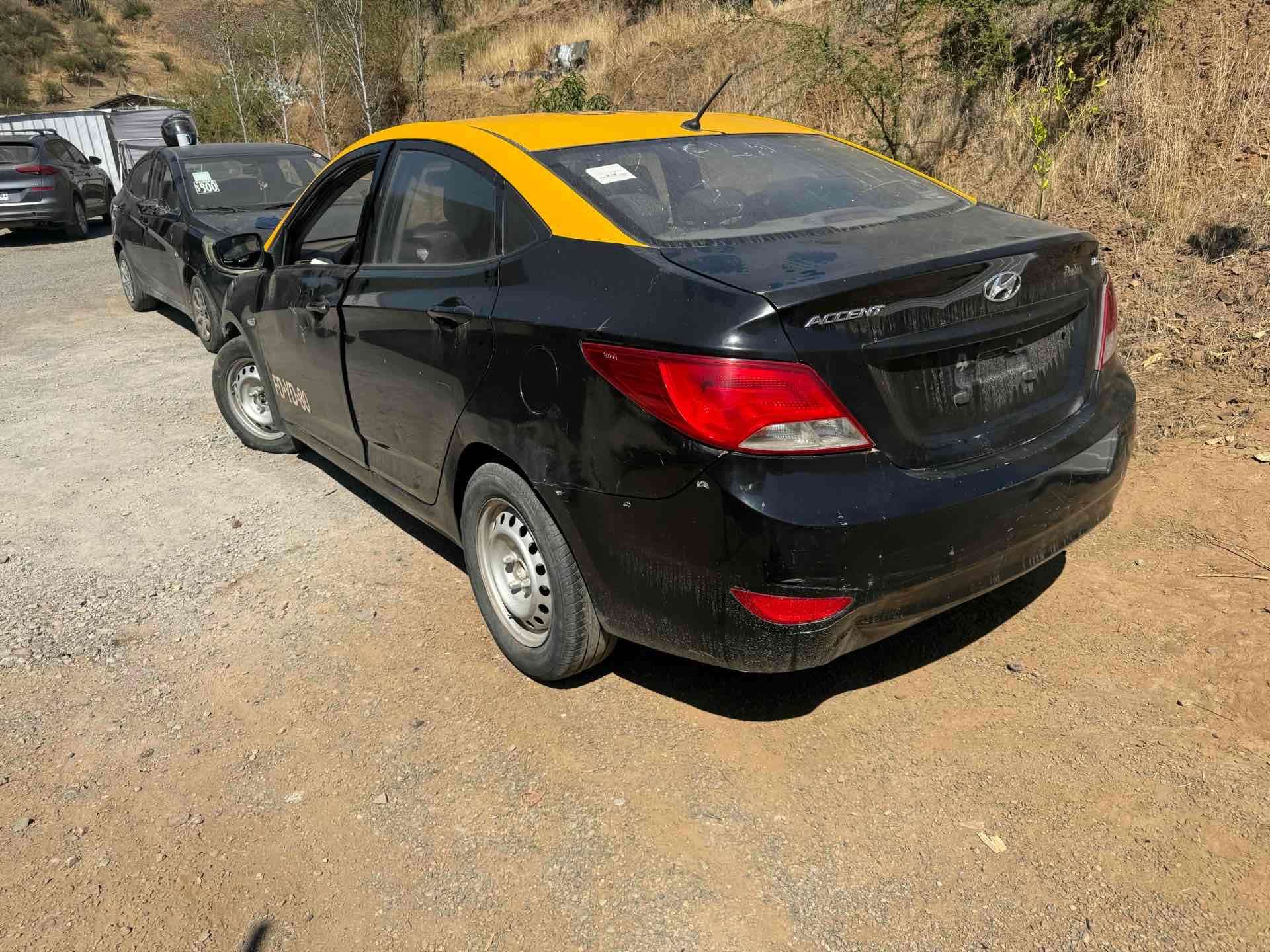 Hyundai Accent rb 2016 desarme - miniatura 3