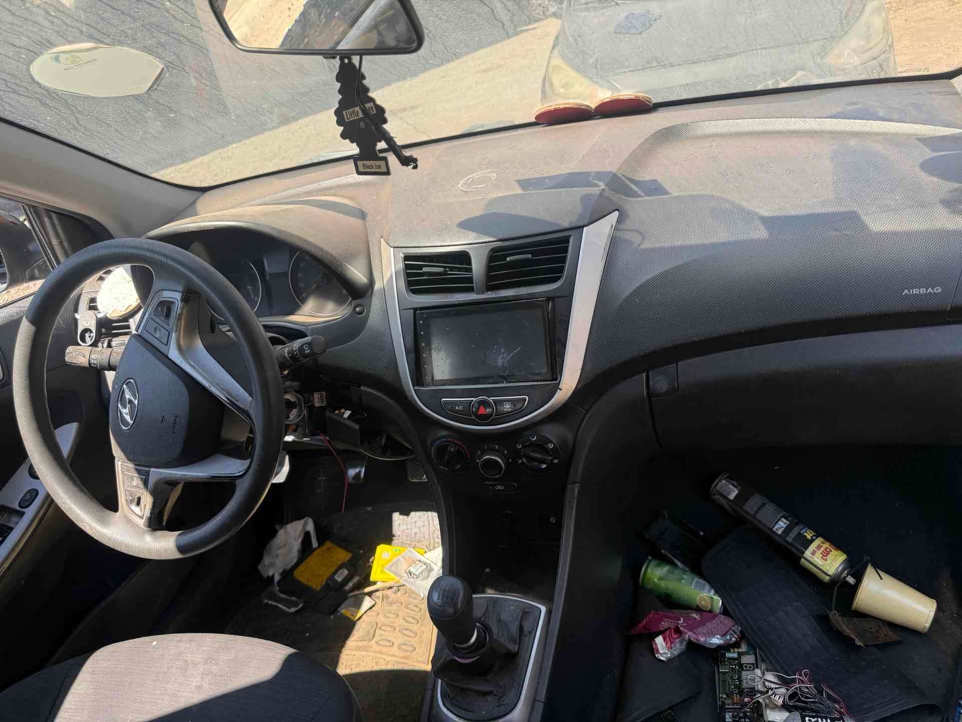 Hyundai Accent rb 2016 desarme - miniatura 5