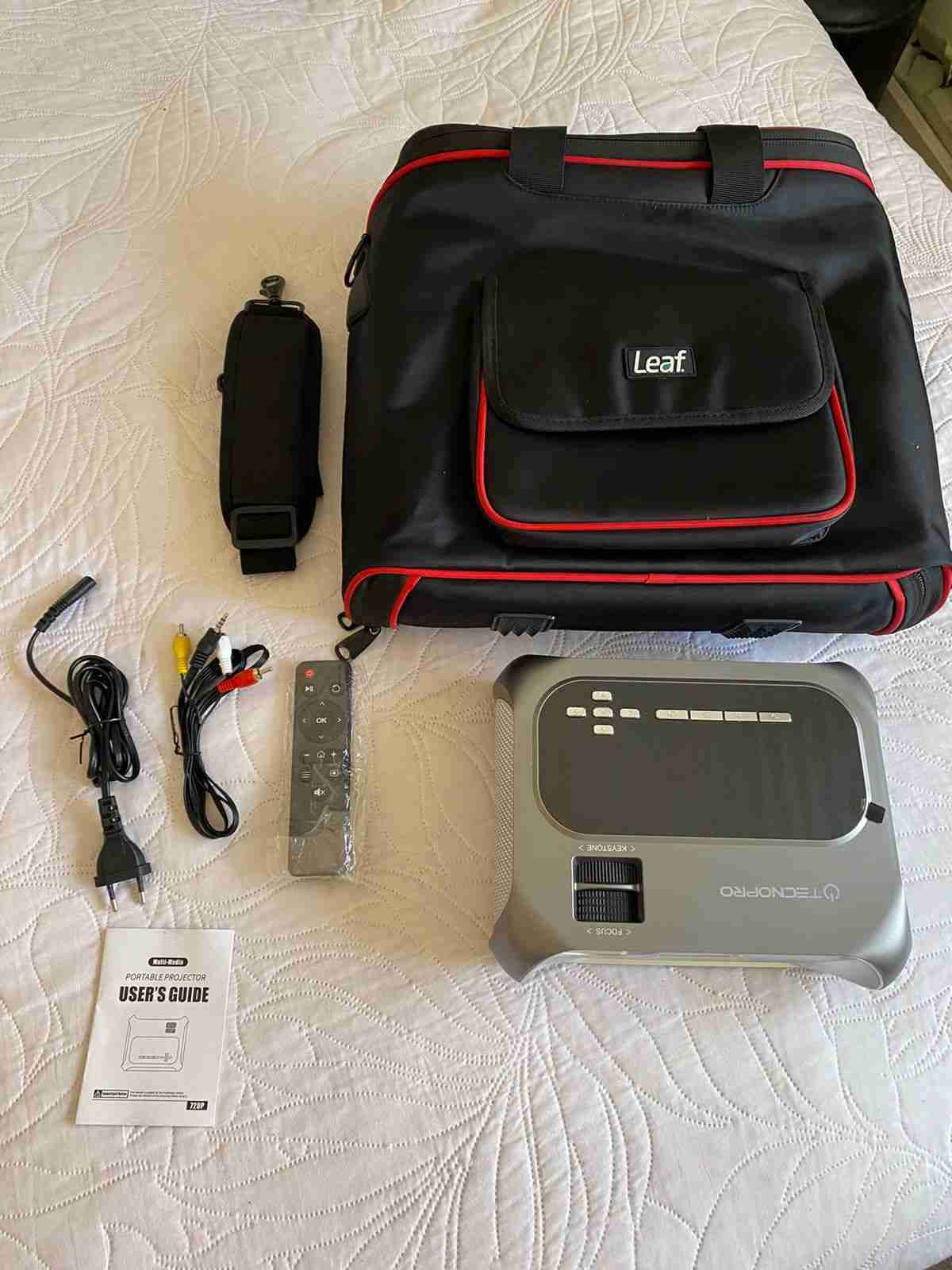 Proyector Tecnopro T7 HD Nativo + Bolso Leaf - ¡NU - miniatura 1