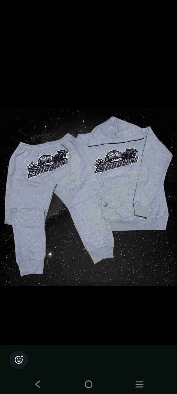 Co nonjunto negro con gráficos deportivos - miniatura 2